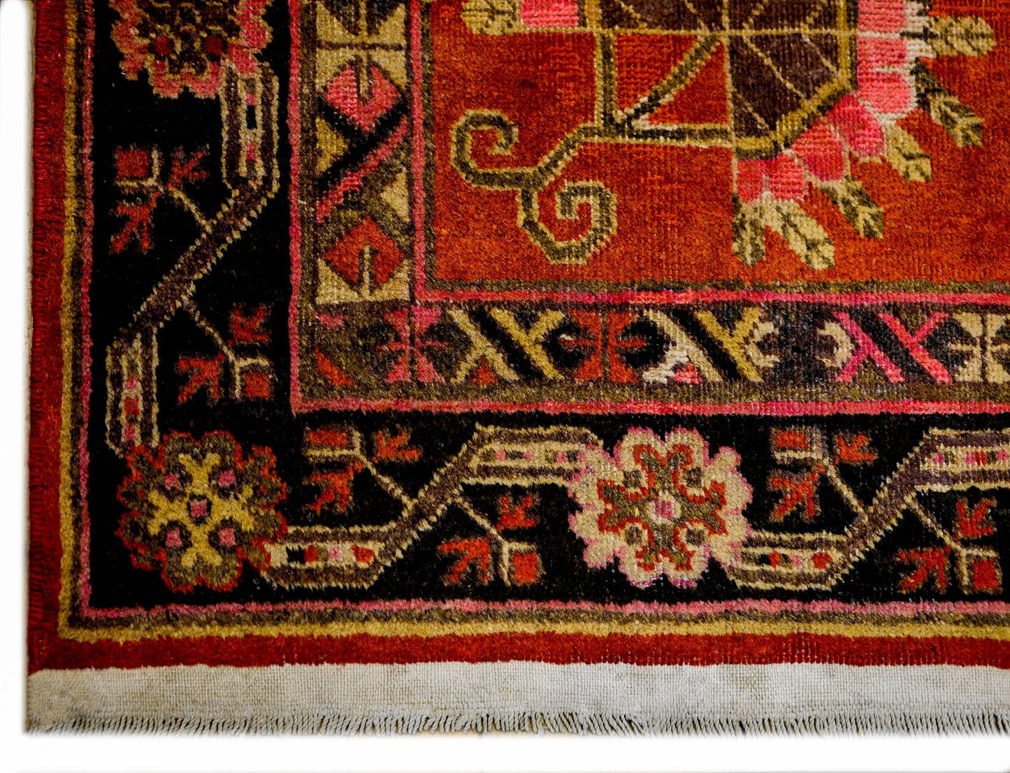 Beautiful Mid 20th Century Khotan Rug For Sale