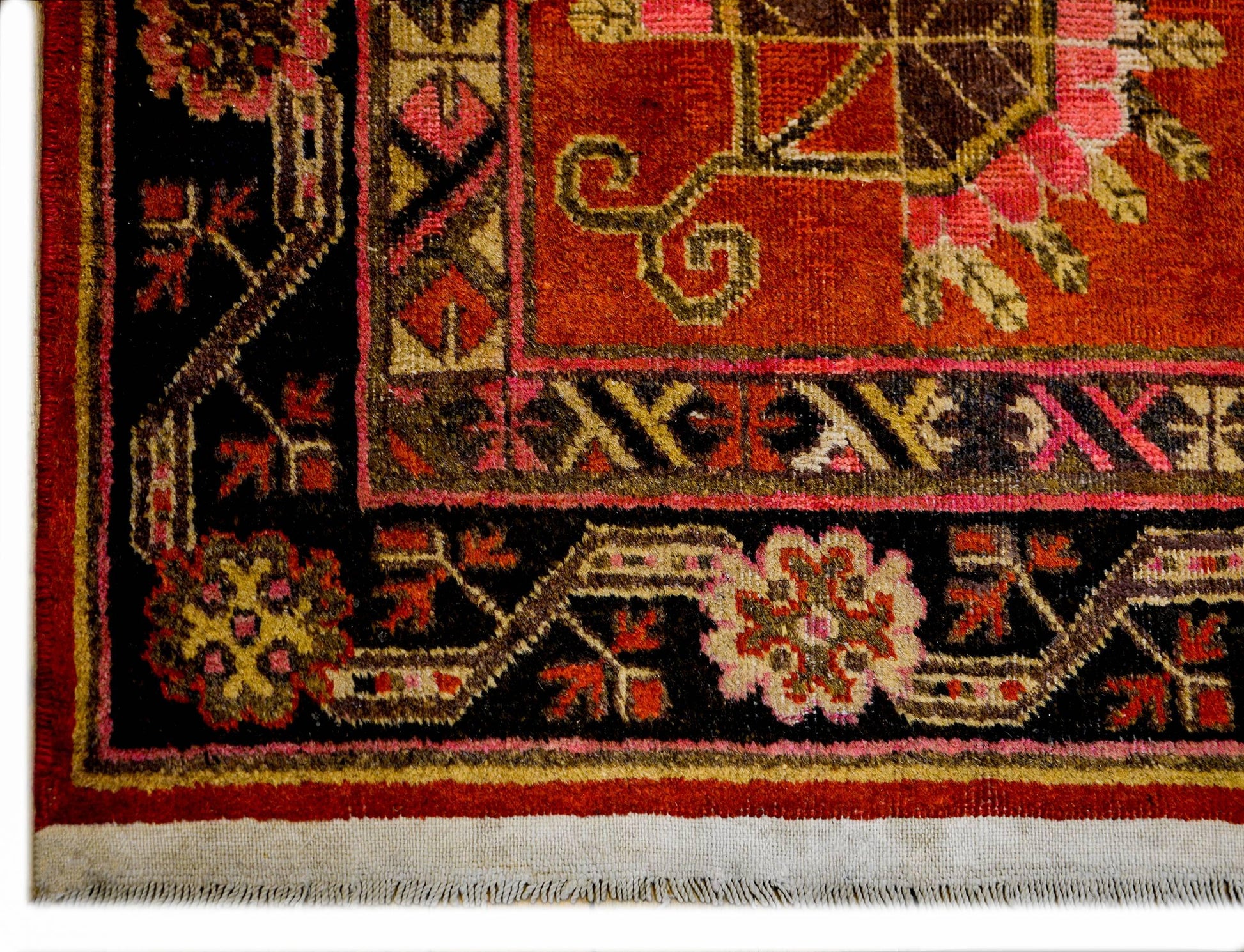 Beautiful Mid 20th Century Khotan Rug For Sale