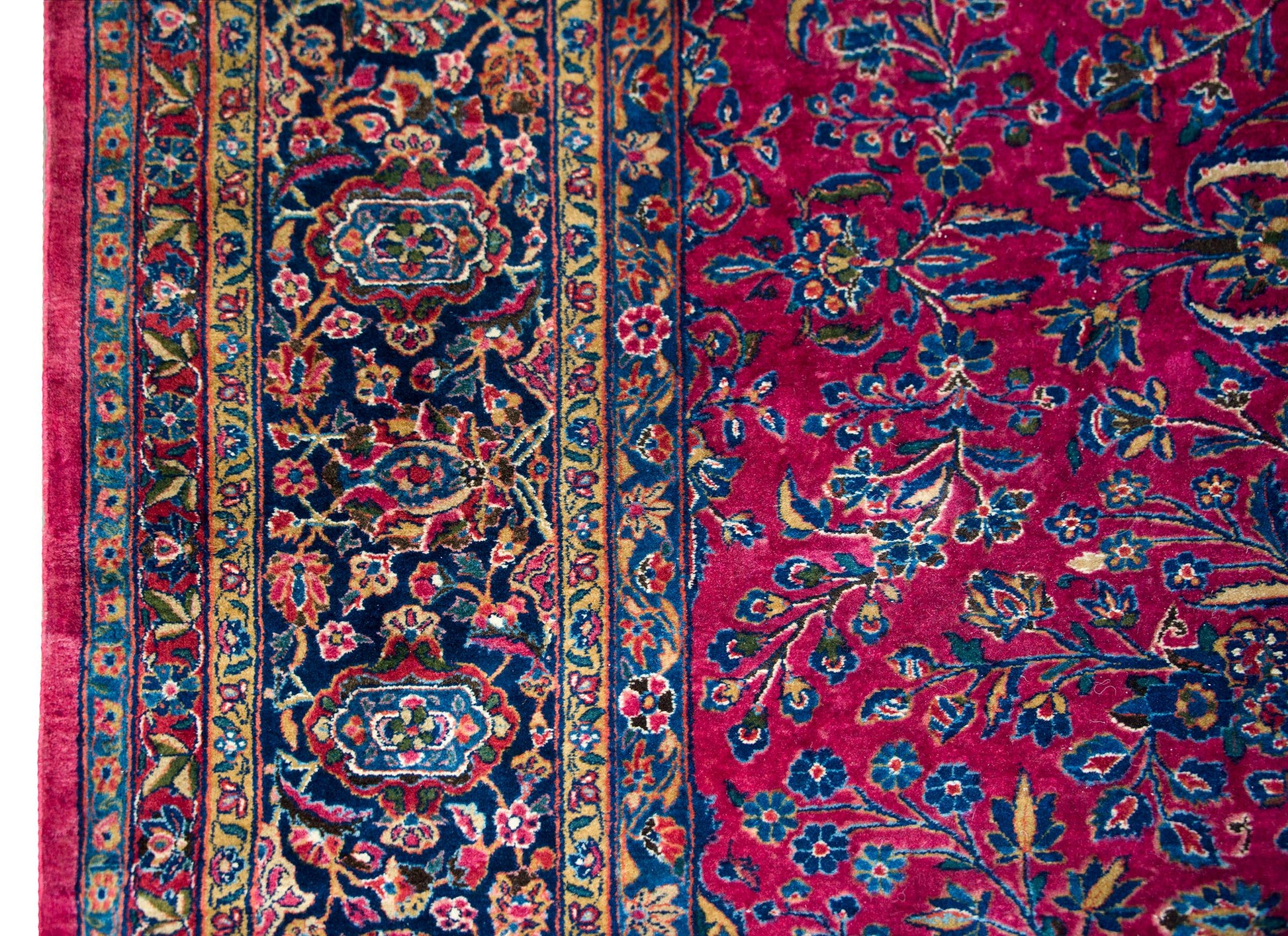 Early 20th Century Persian Kashan Rug For Sale