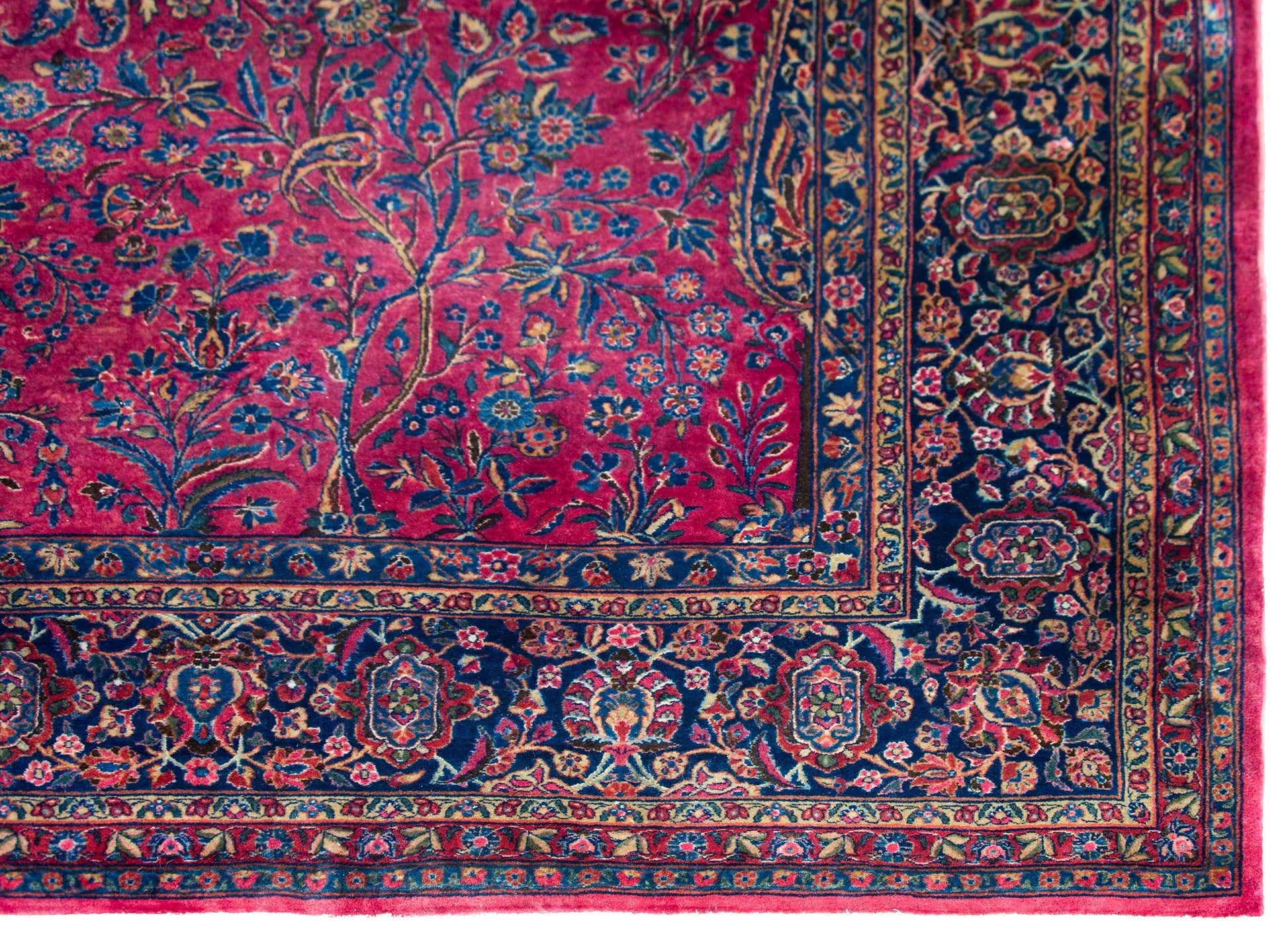 Early 20th Century Persian Kashan Rug For Sale