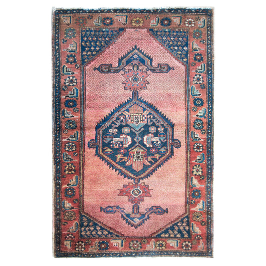 Early 20th Century Persian Hamadan Rug For Sale
