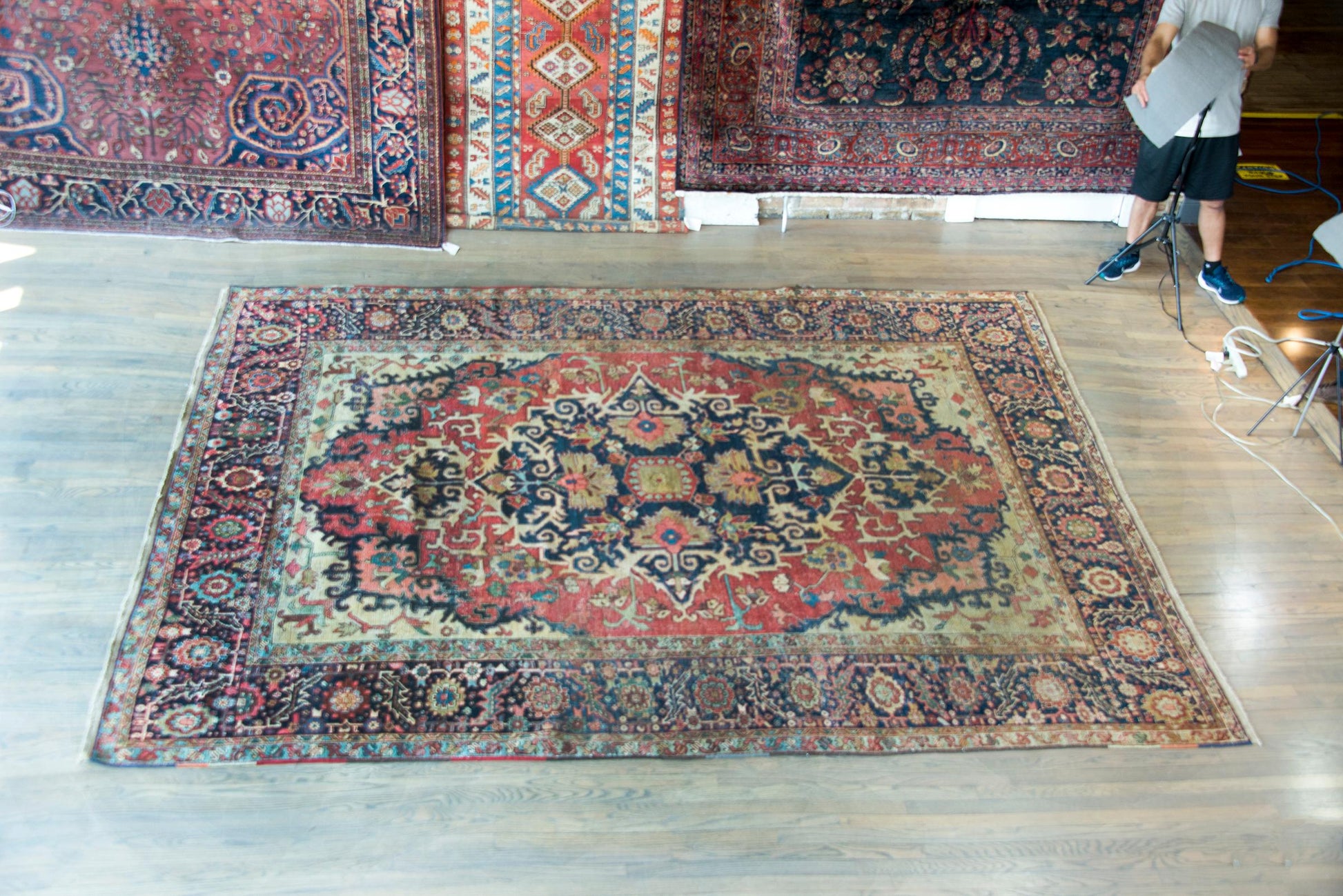 Late 19th Century Persian Heriz Serapi Rug For Sale