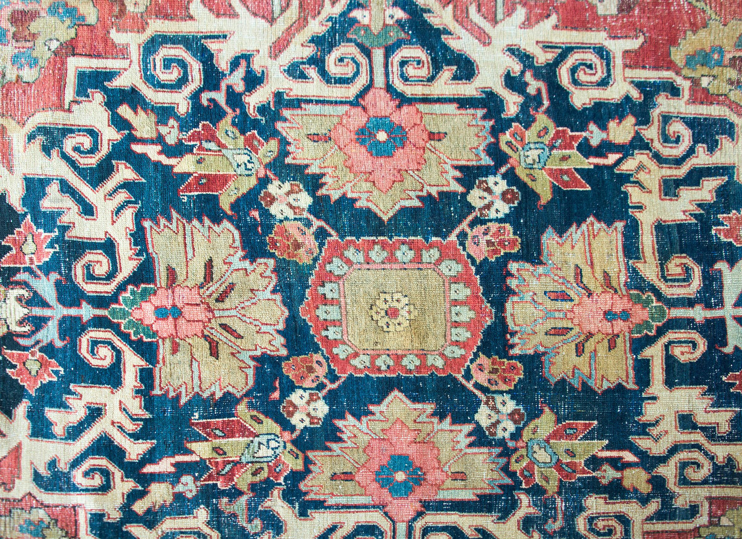 Late 19th Century Persian Heriz Serapi Rug For Sale