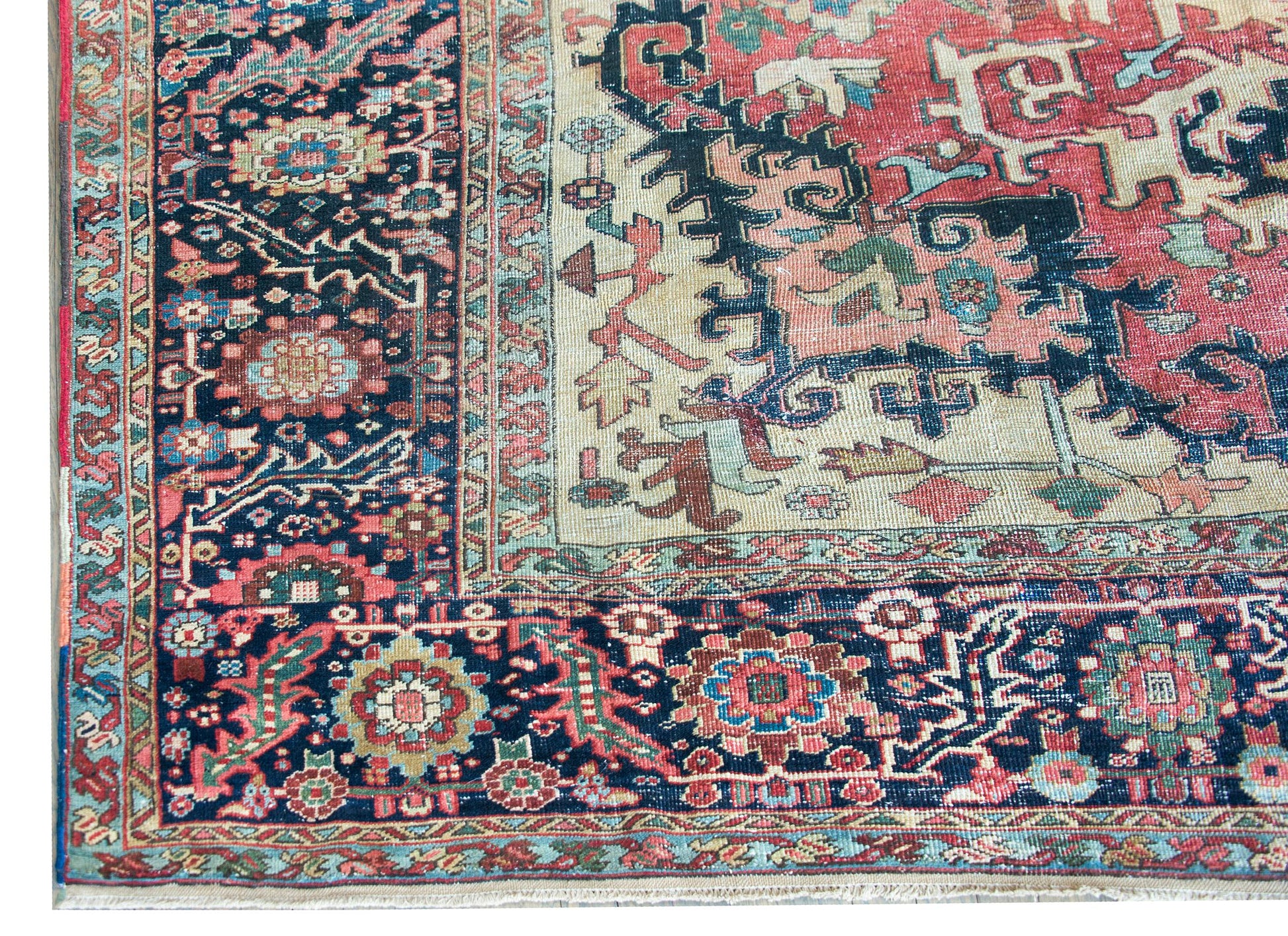 Late 19th Century Persian Heriz Serapi Rug For Sale