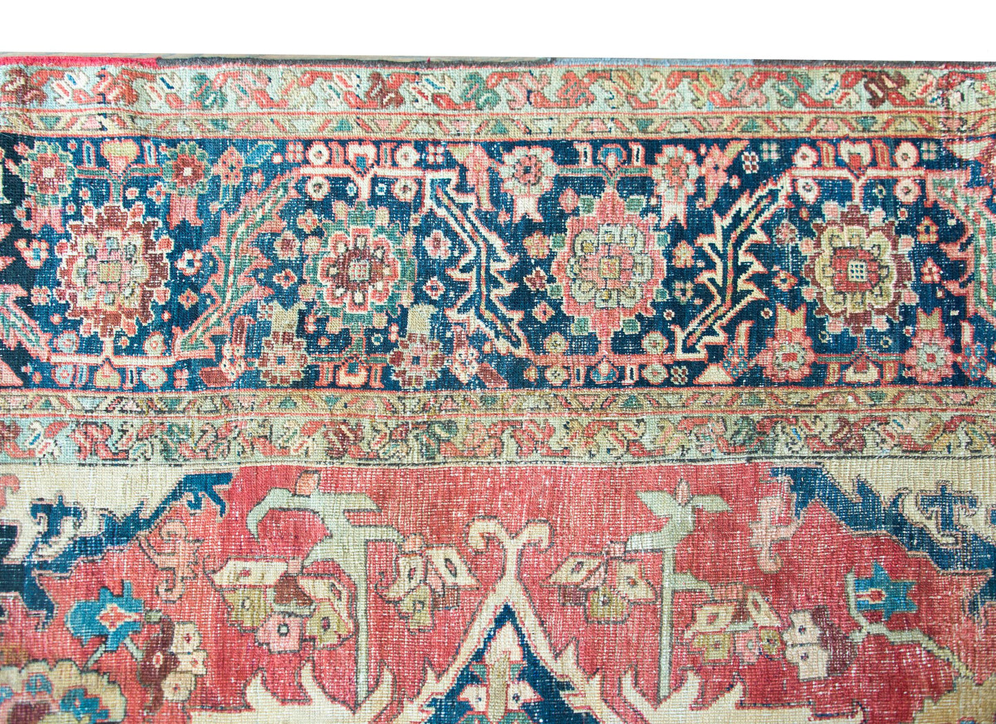 Late 19th Century Persian Heriz Serapi Rug For Sale