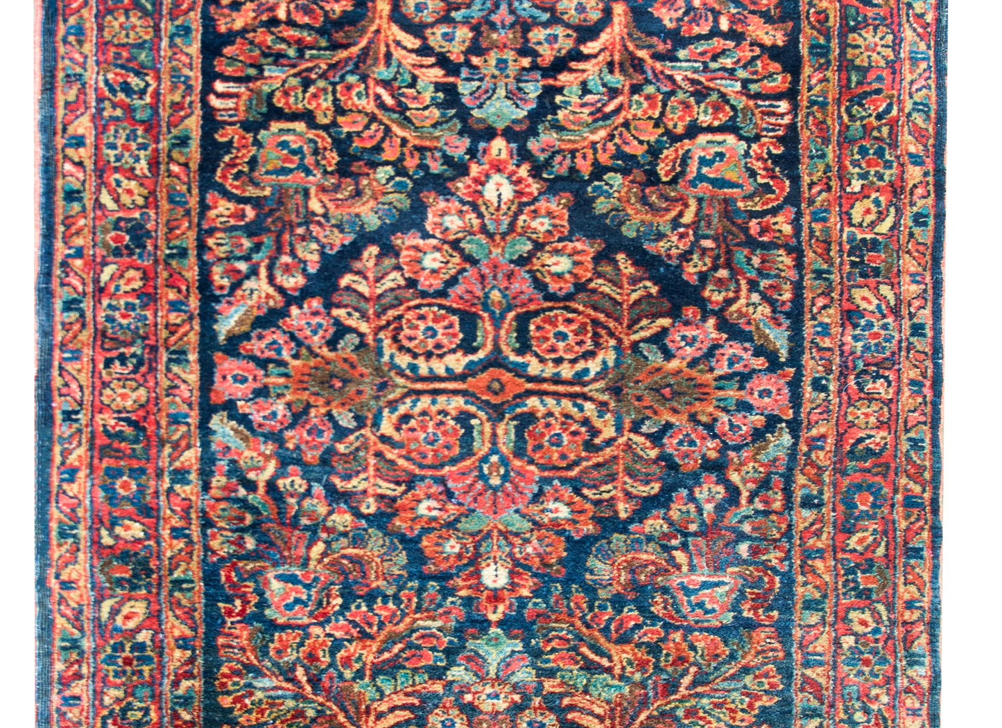 Early 20th Century Persian Sarouk Rug For Sale