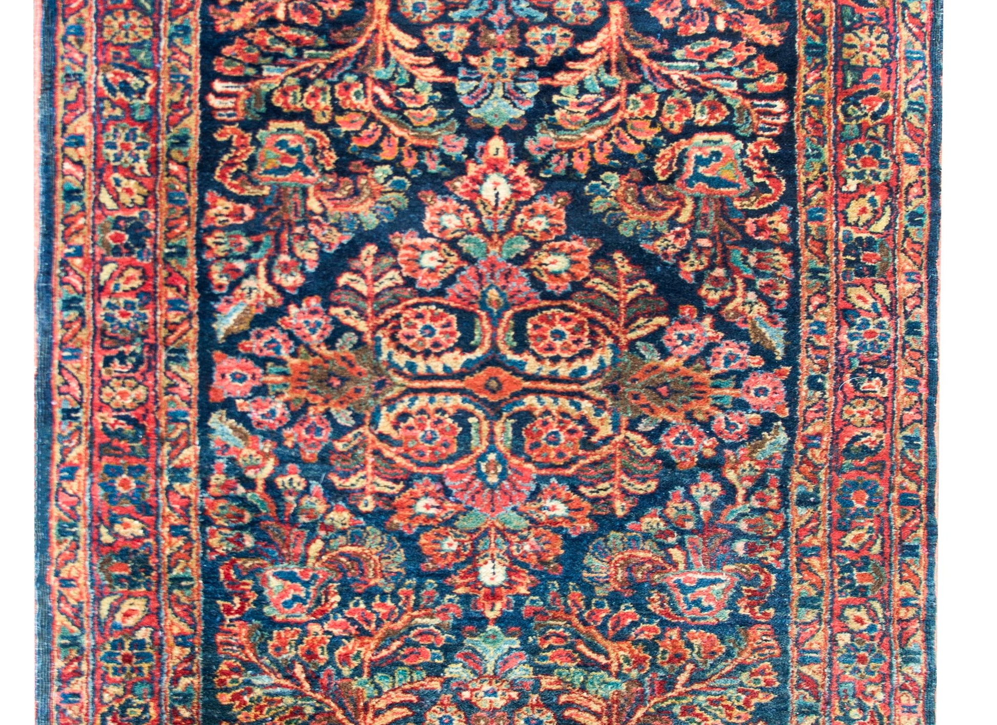 Early 20th Century Persian Sarouk Rug For Sale