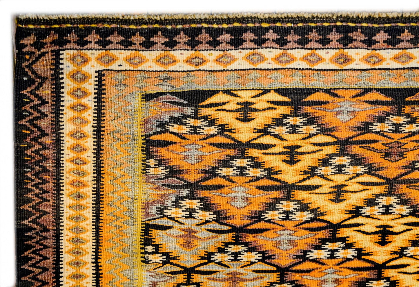 Mid-20th Century Qazvin Kilim Rug For Sale