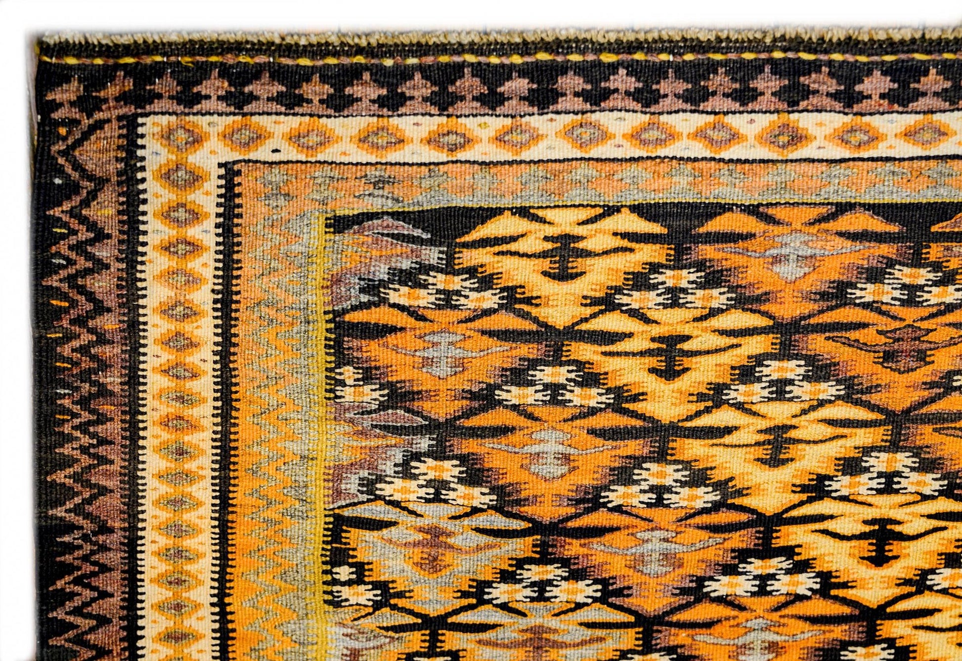 Mid-20th Century Qazvin Kilim Rug For Sale