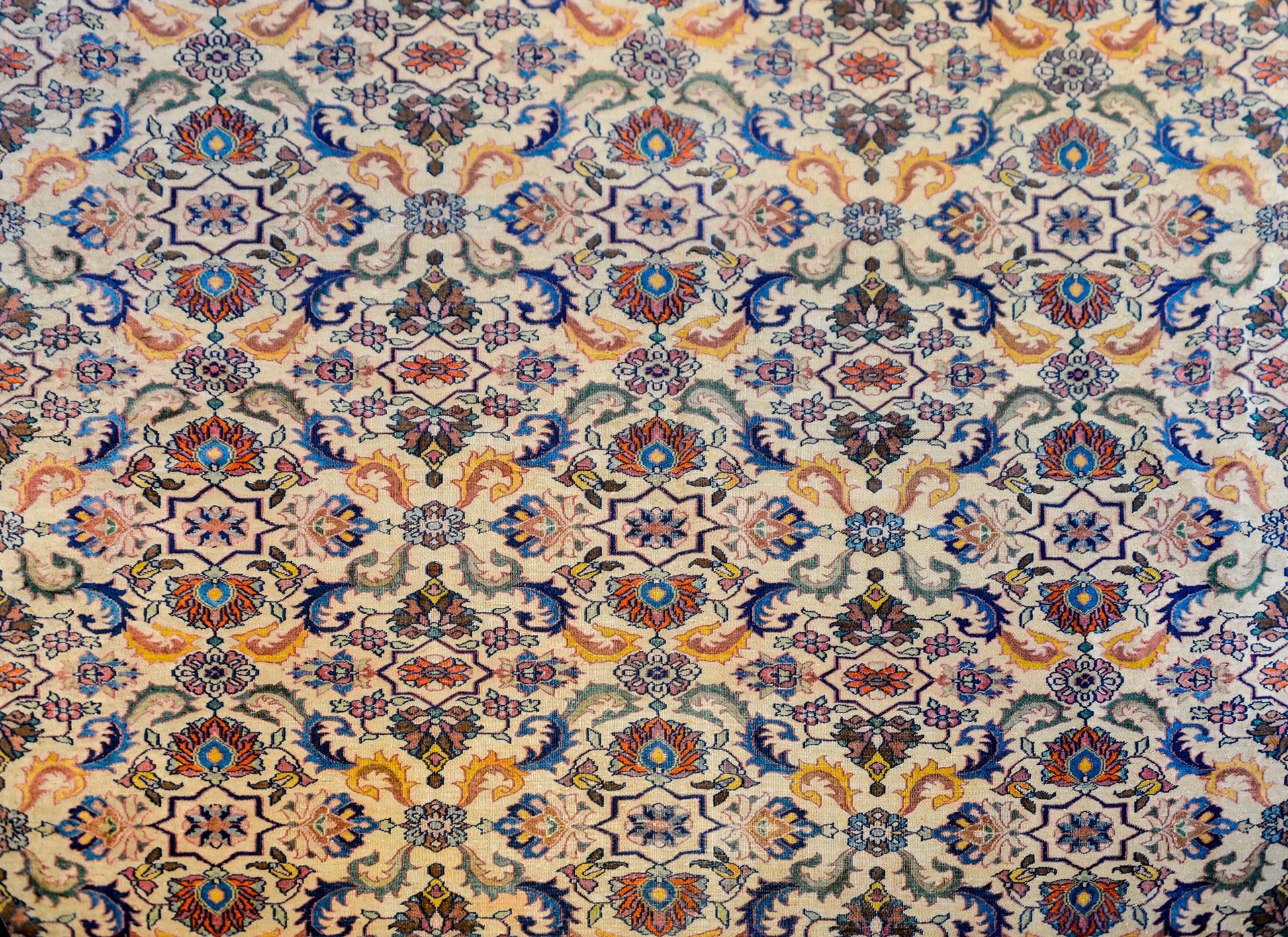 Wonderful Early 20th Century Agra Rug For Sale
