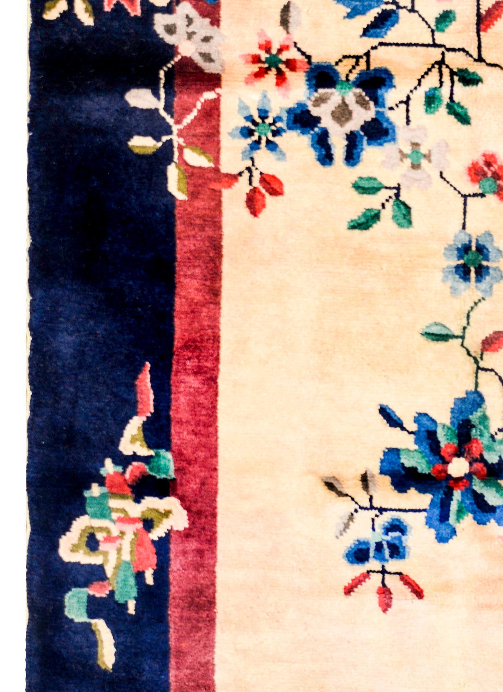 Early 20th Century Chinese Art Deco Rug For Sale