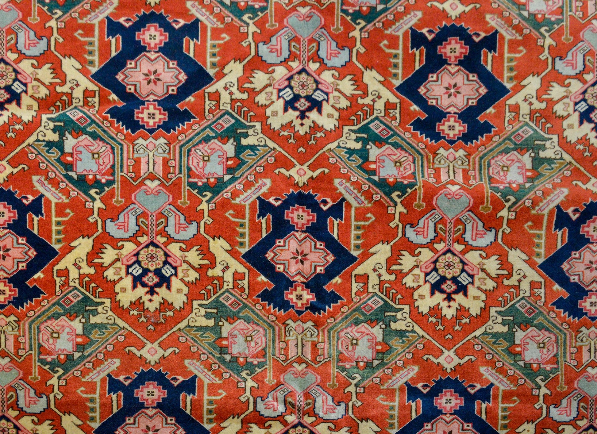 Outstanding Vintage Serapi-Style Rug For Sale
