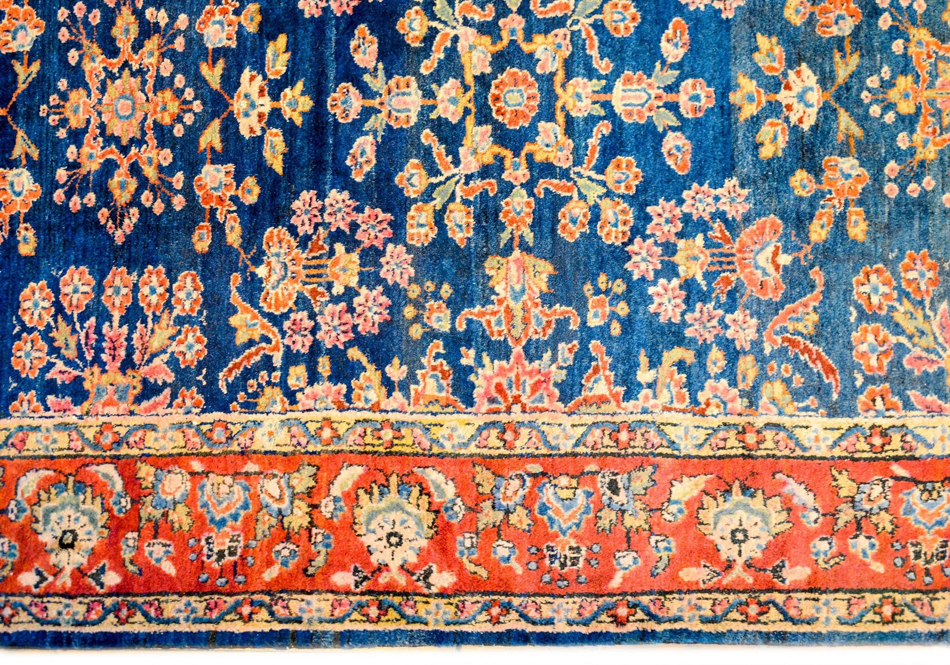 Beautiful Early 20th Century Lilihan Rug For Sale