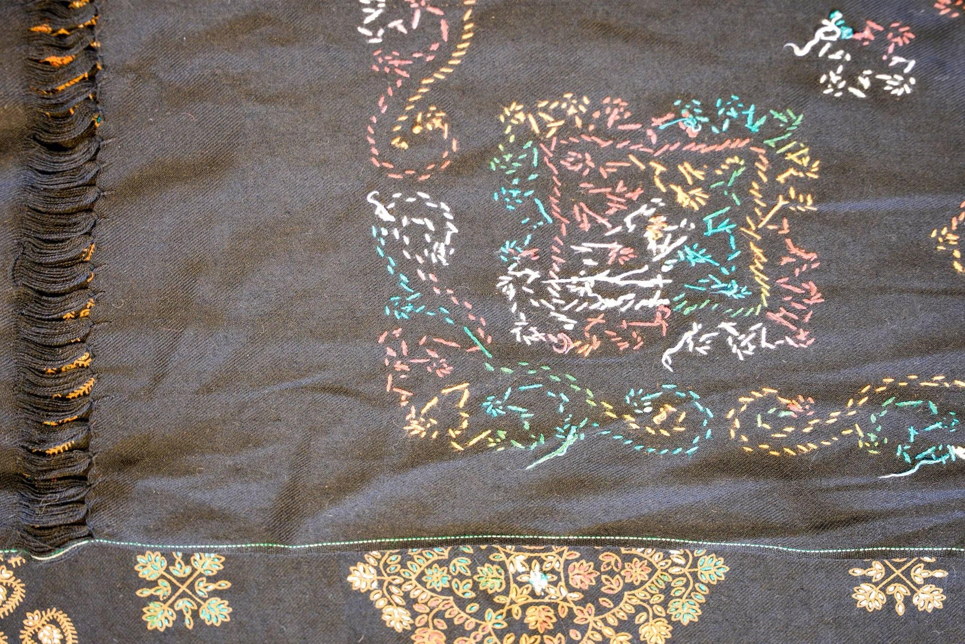 Skillfully Embroidered Late 20th Century Indian Suzani Textile For Sale