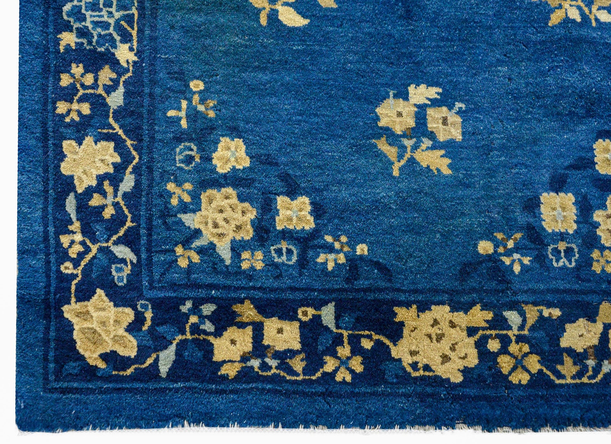 Early 20th Century Chinese Art Deco Rug For Sale