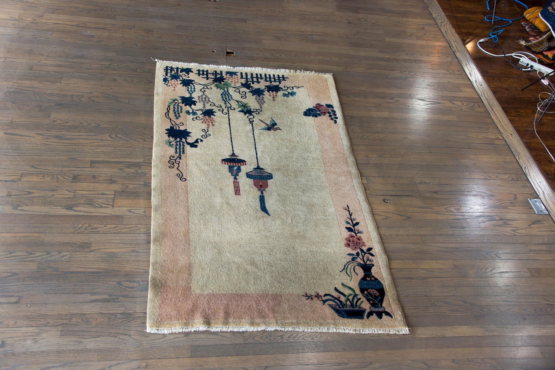 Early 20th Century Chinese Art Deco Rug For Sale