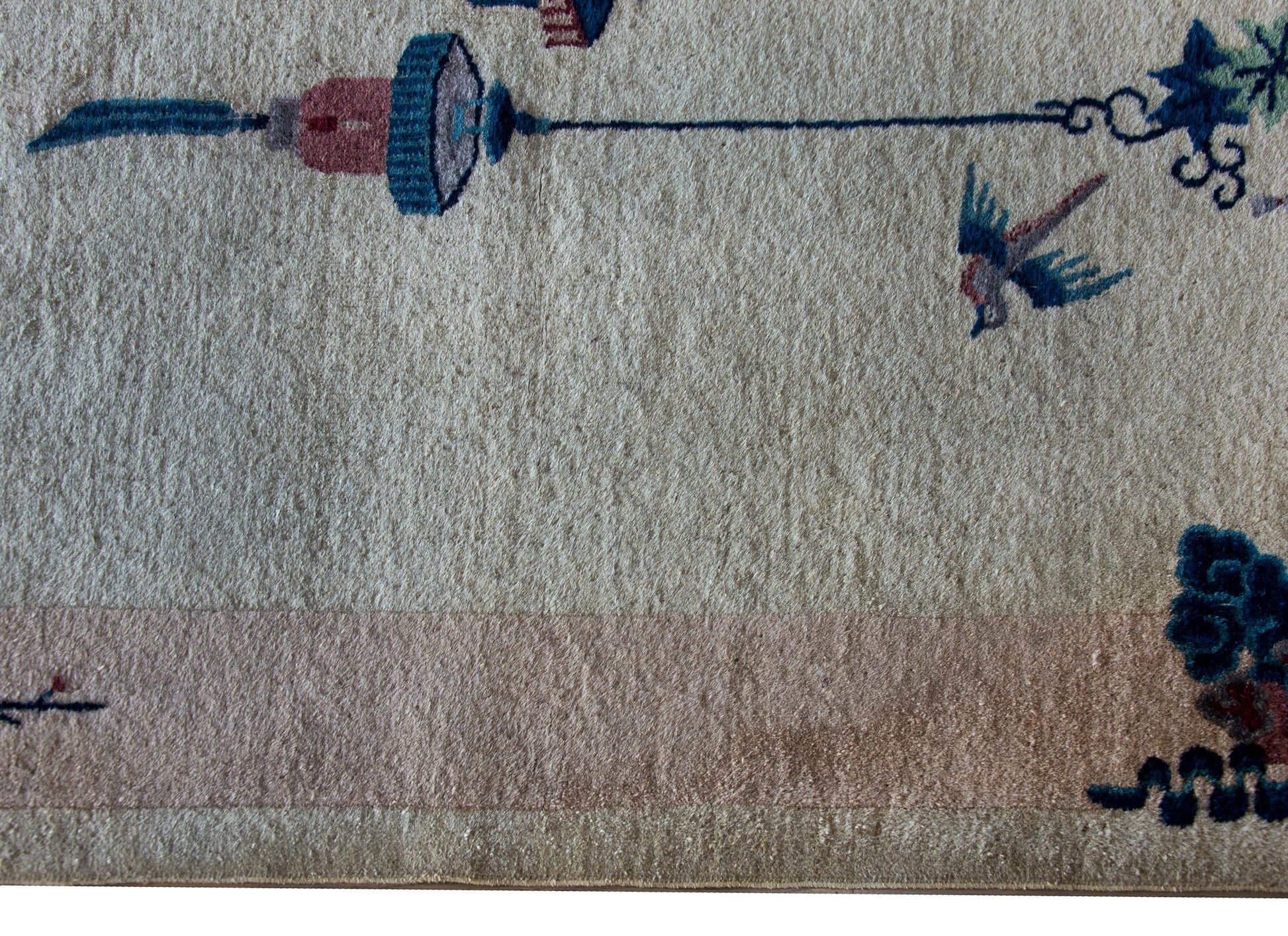 Early 20th Century Chinese Art Deco Rug For Sale
