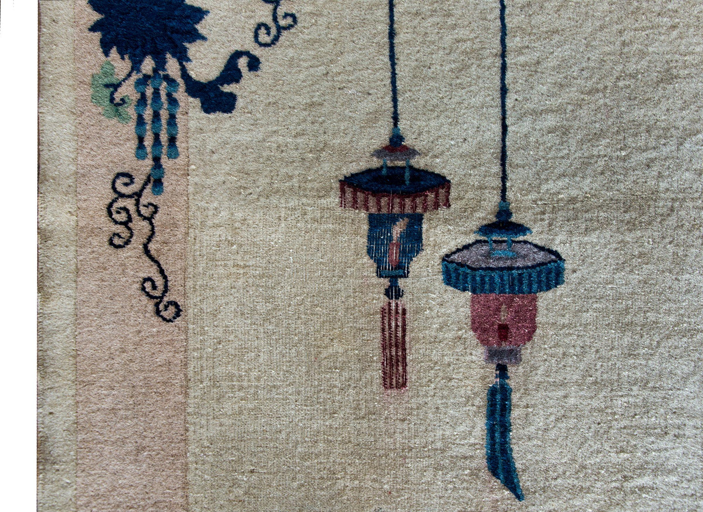 Early 20th Century Chinese Art Deco Rug For Sale