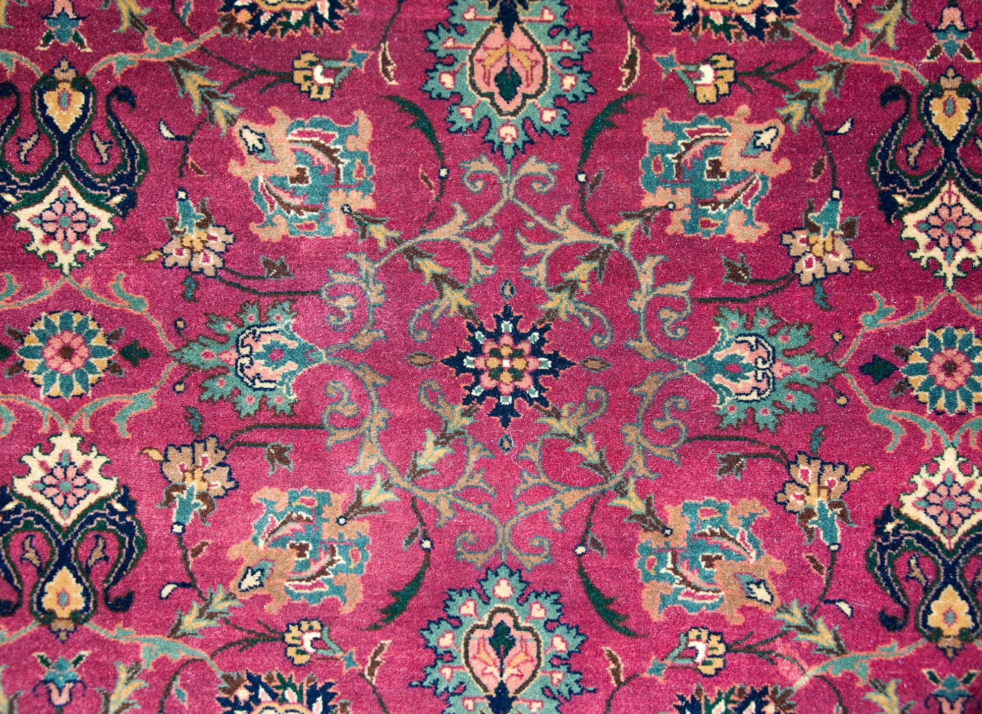 Late 20th Century Pakistani Tabriz Rug For Sale