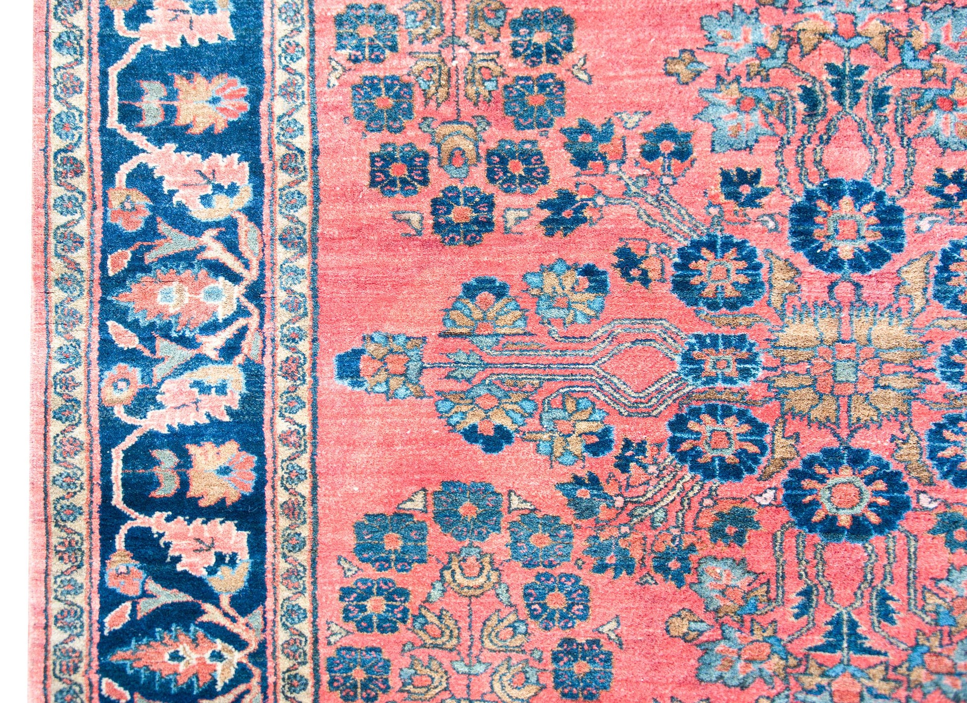 Early 20th Century Persian Sarouk Rug For Sale