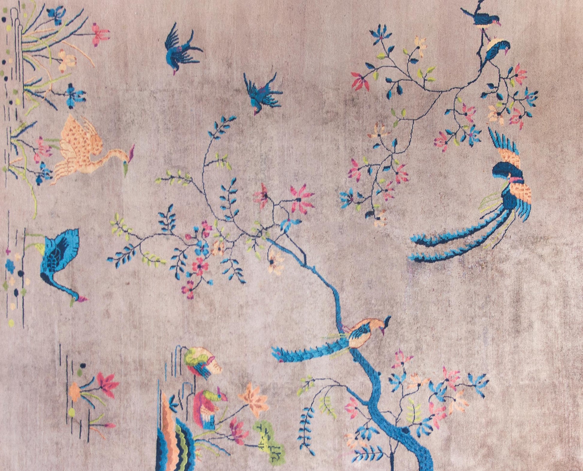 Early 20th Century Chinese Art Deco Rug For Sale
