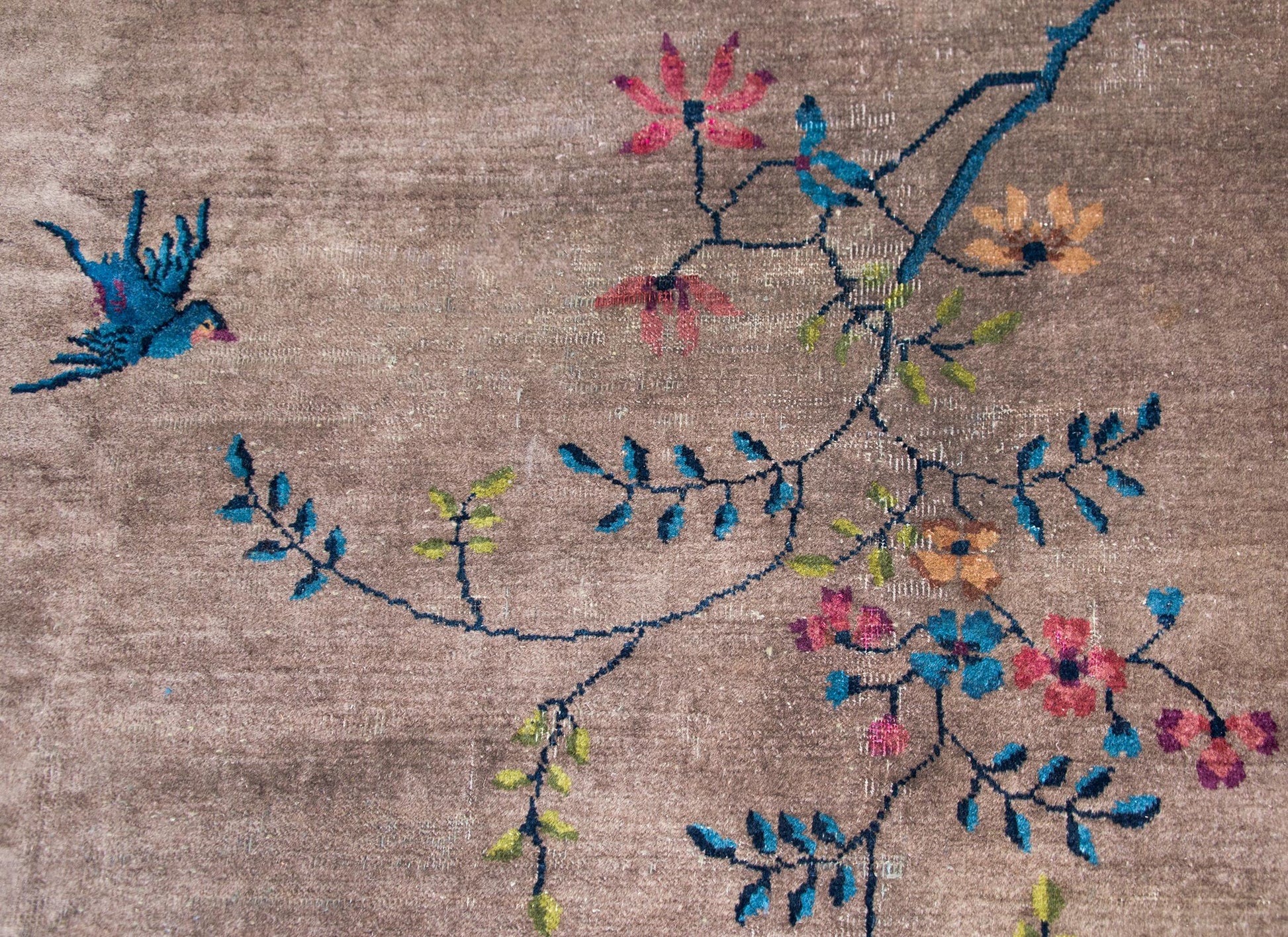 Early 20th Century Chinese Art Deco Rug For Sale