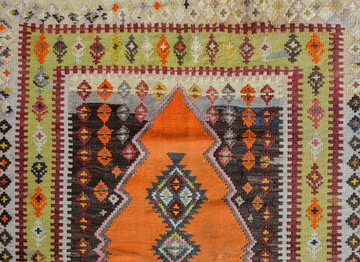 Early 20th Century Saveh Kilim Rug For Sale
