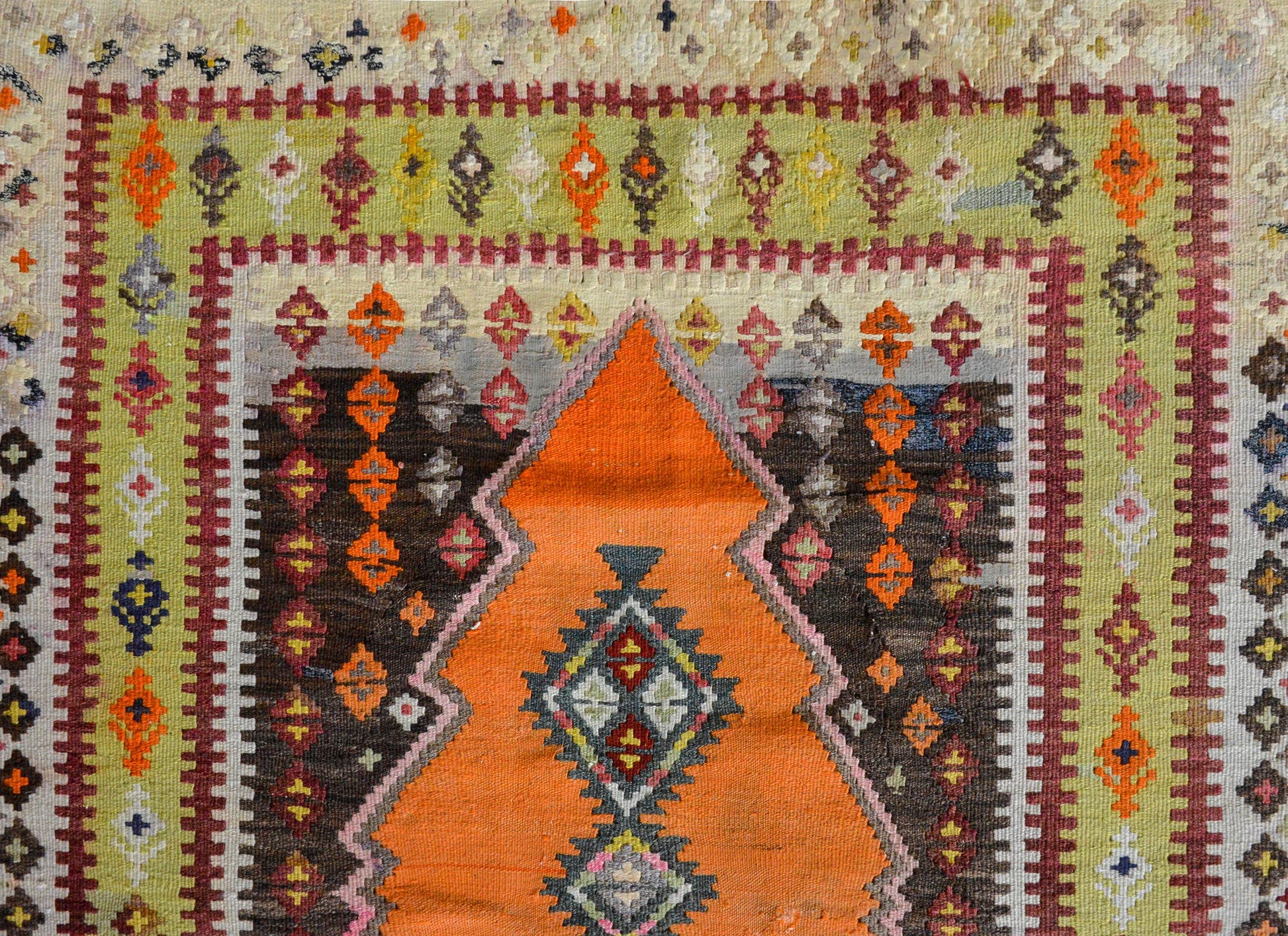 Early 20th Century Saveh Kilim Rug For Sale