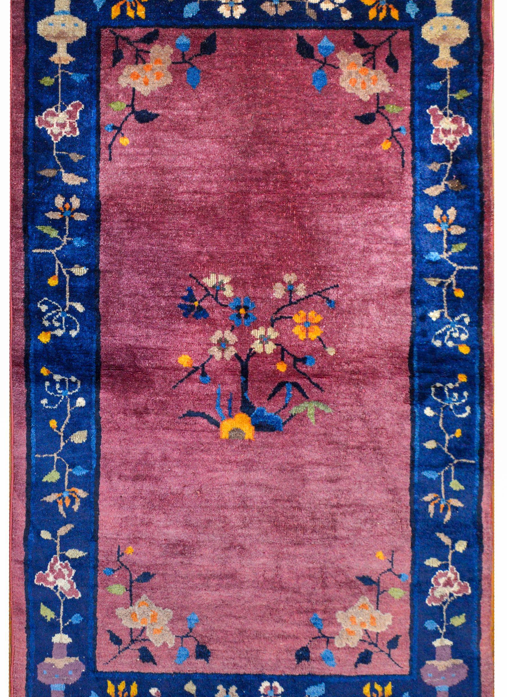 Beautiful Chinese Art Deco Rug For Sale