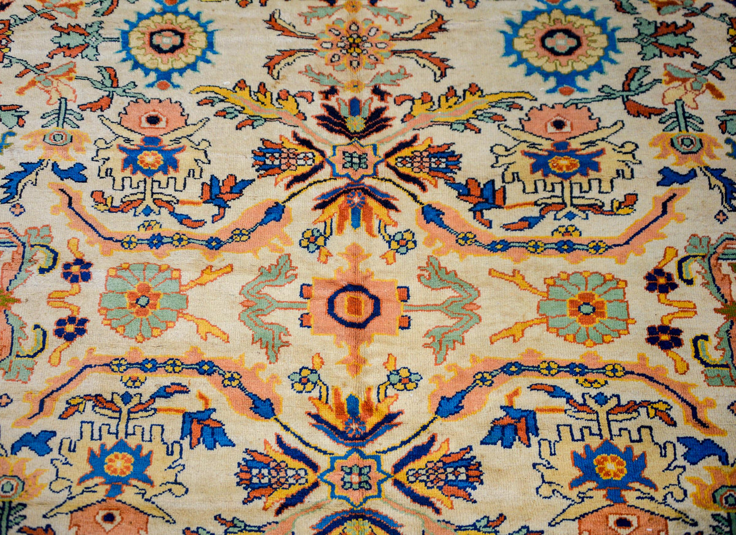 Breathtaking Mid-20th Century Sultanabad Rug For Sale