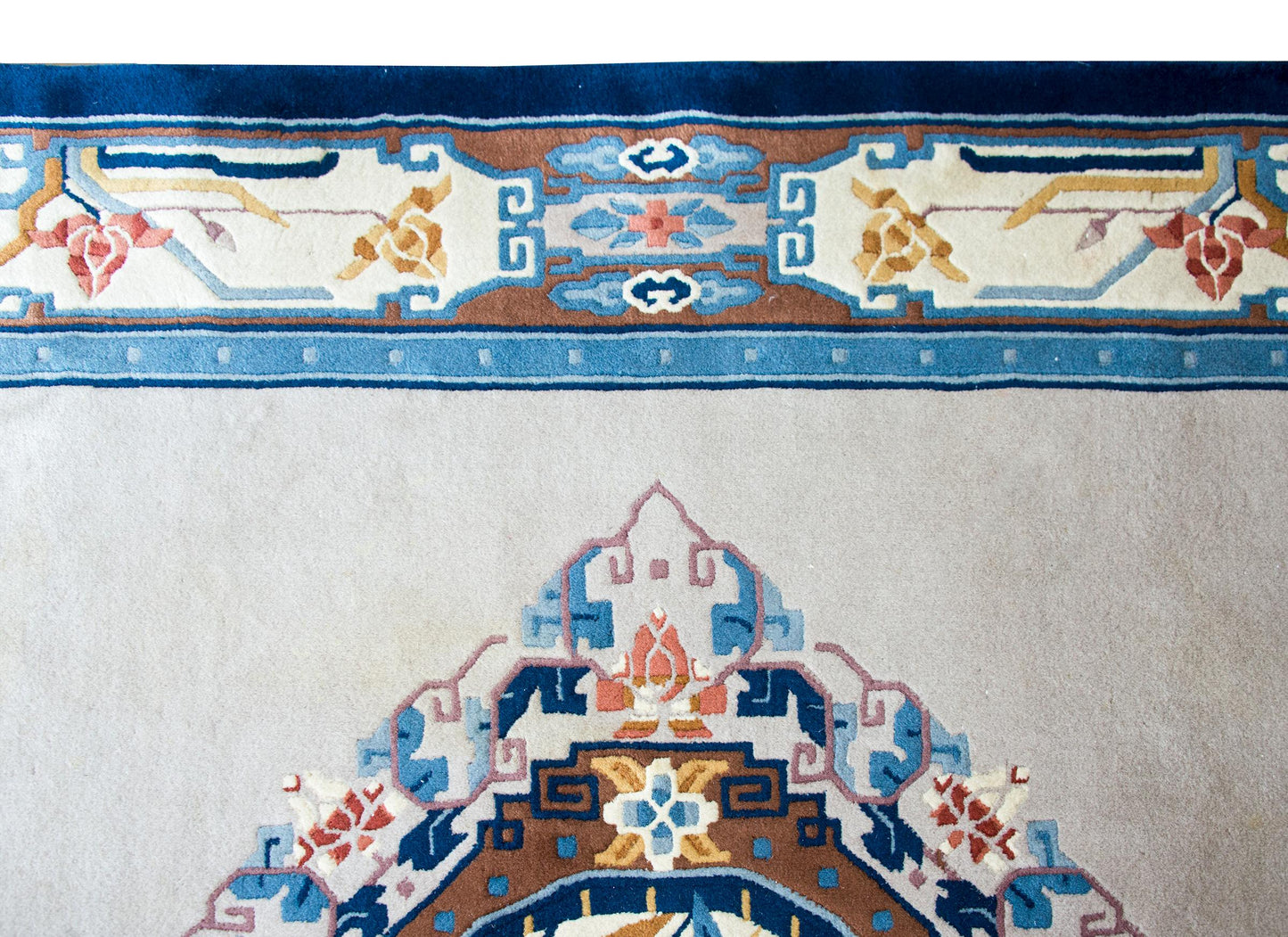 Mid-20th Century Chinese Rug For Sale