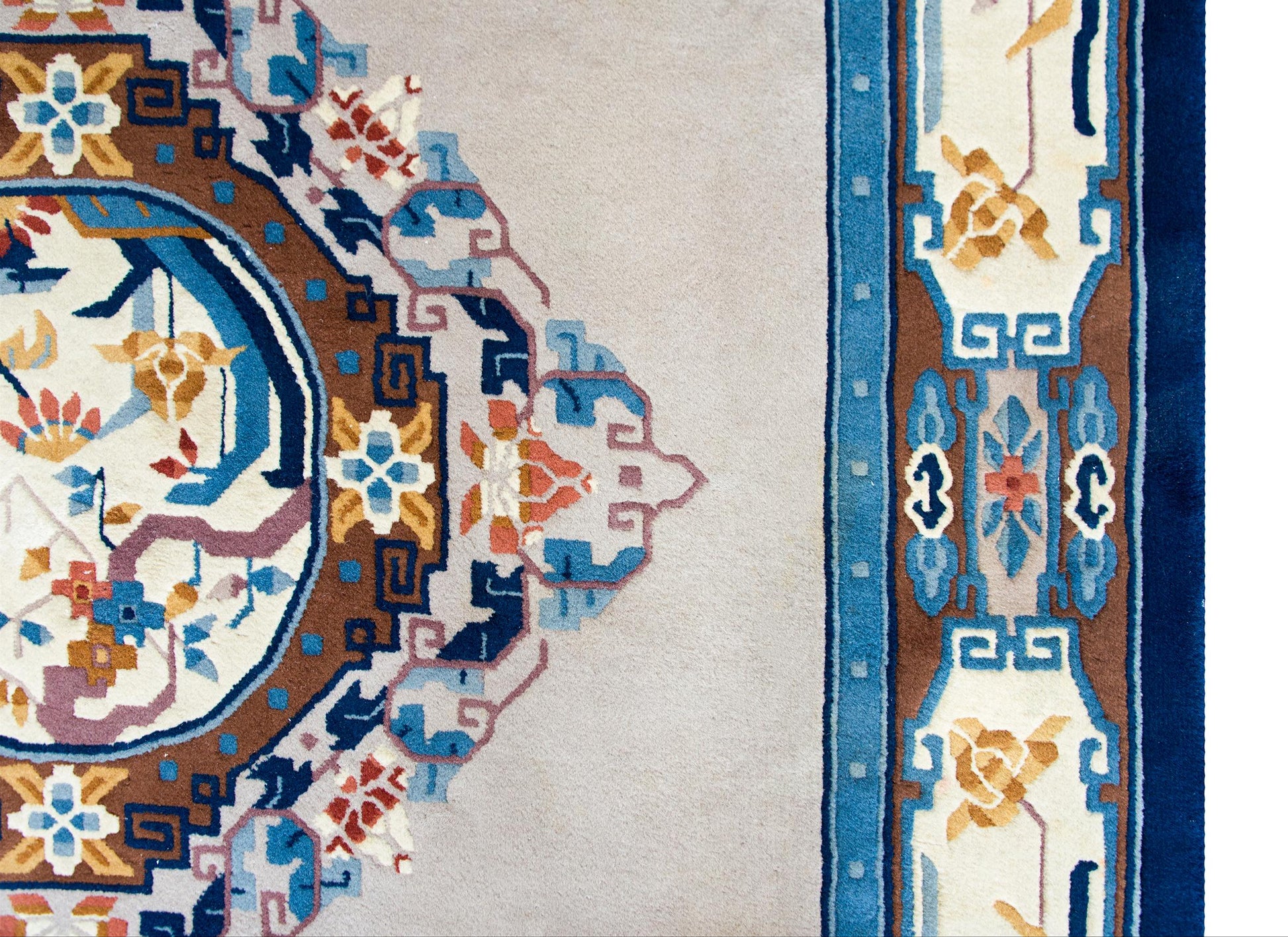 Mid-20th Century Chinese Rug For Sale