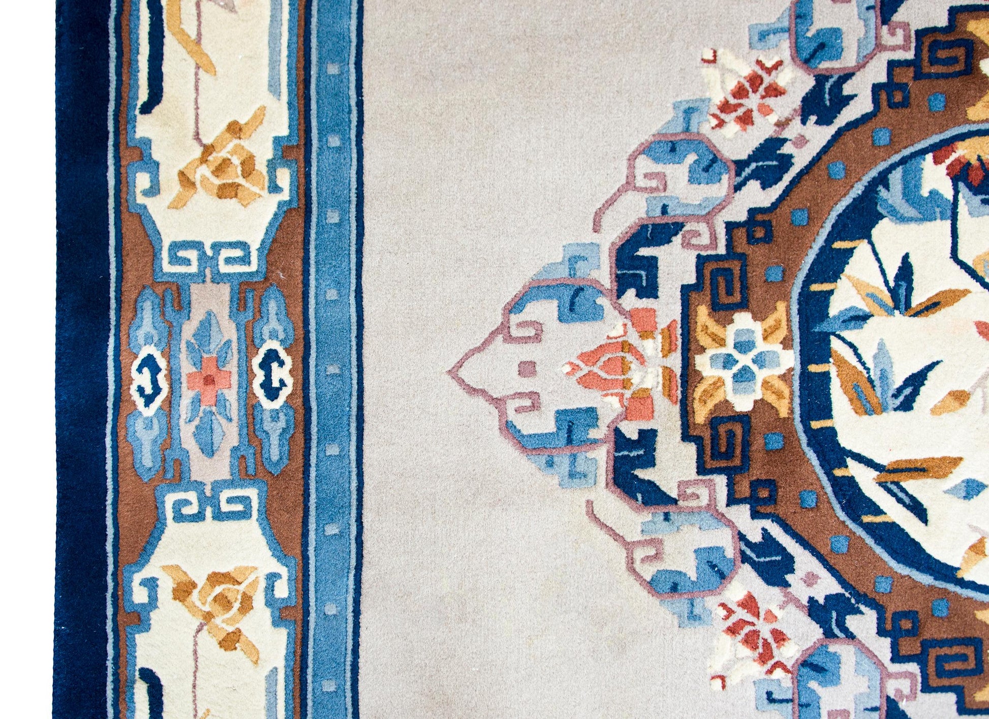 Mid-20th Century Chinese Rug For Sale