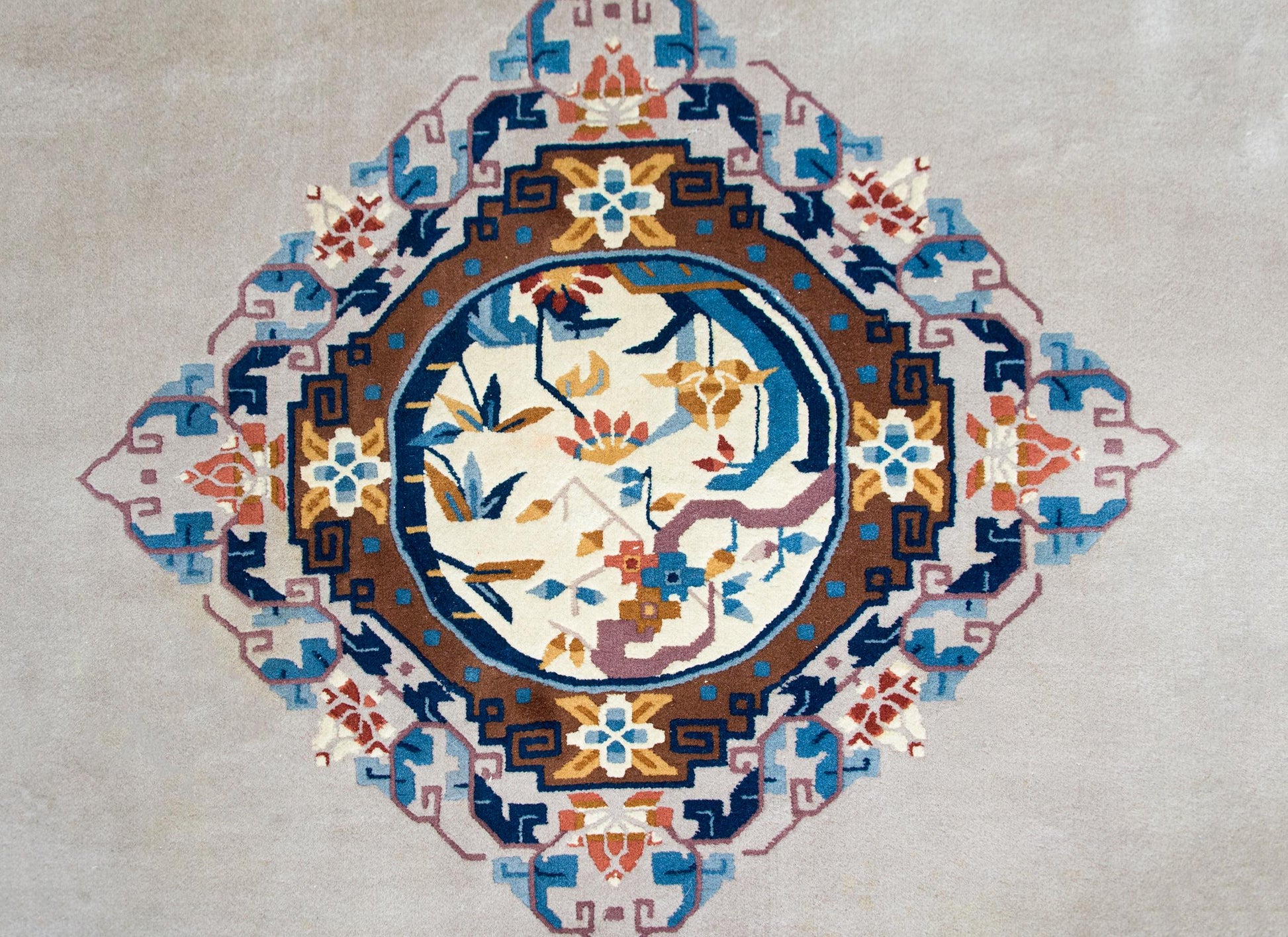 Mid-20th Century Chinese Rug For Sale