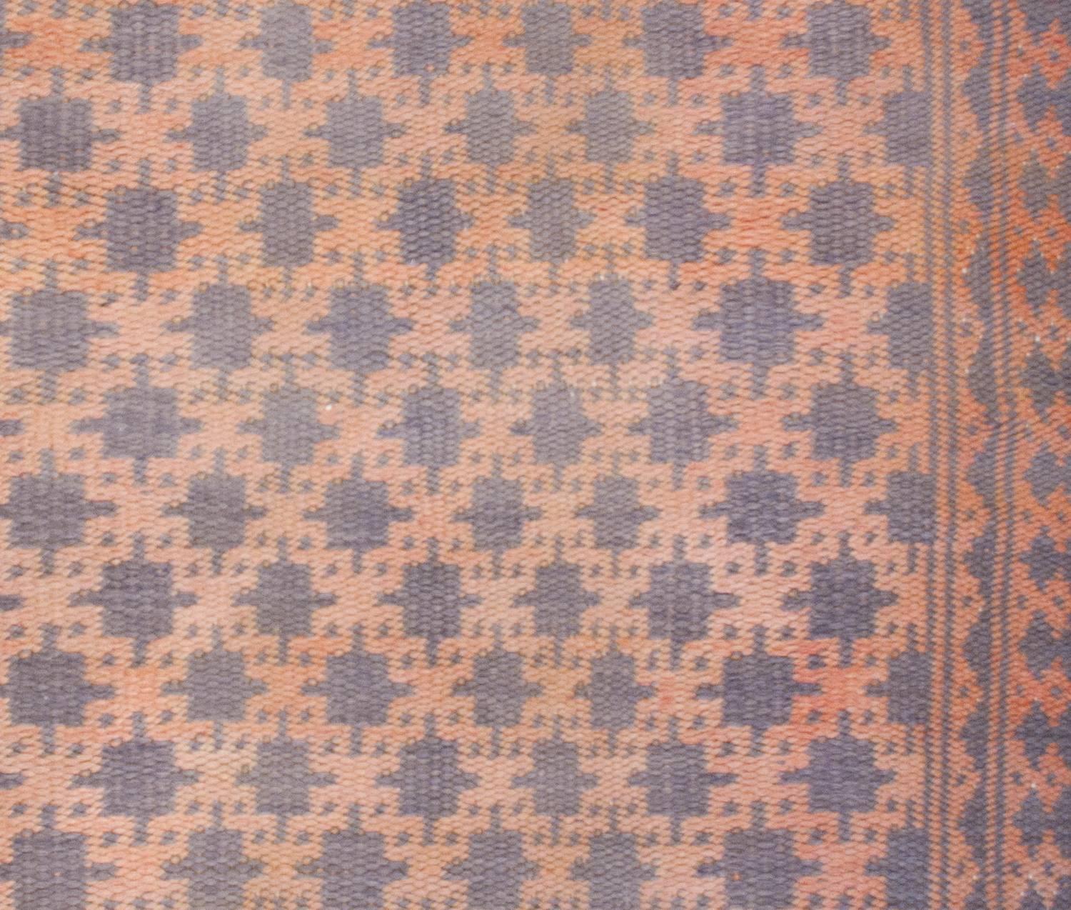 Amazing Early 20th Century Saveh Kilim For Sale