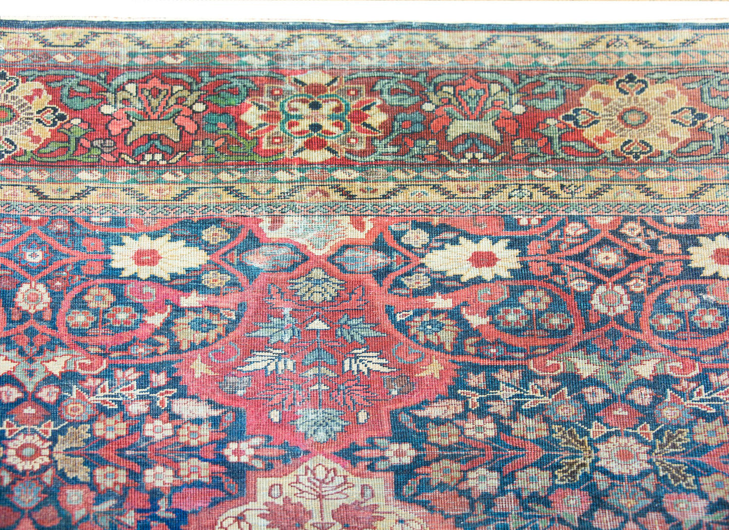 Early 20th Persian Mahal Rug For Sale