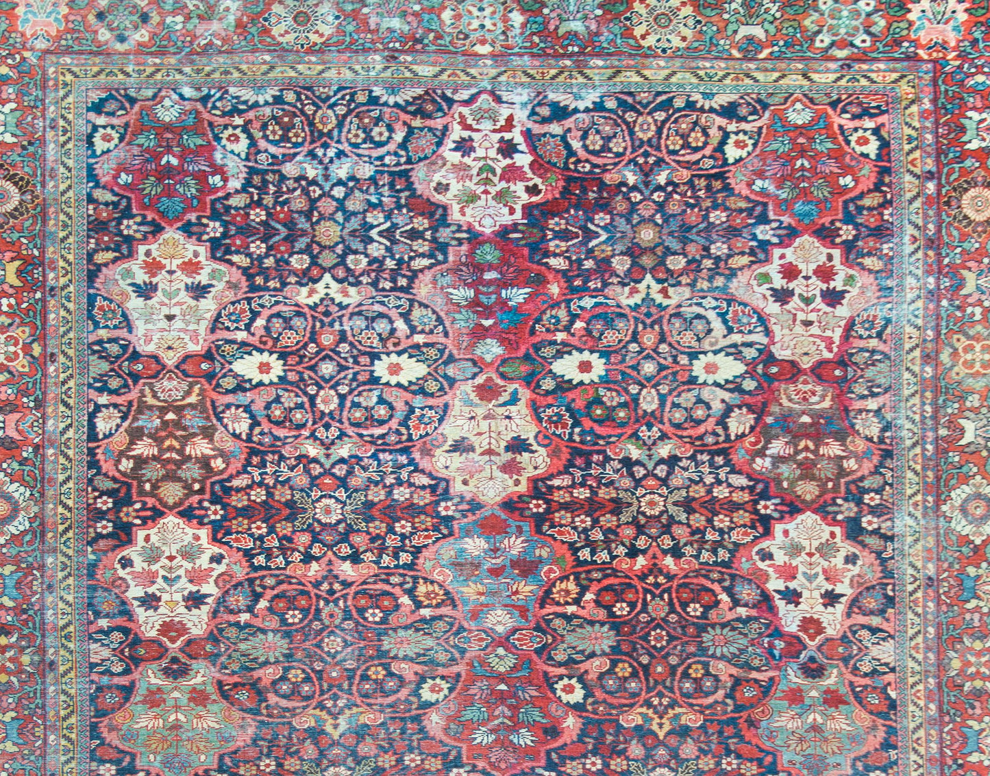 Early 20th Persian Mahal Rug For Sale