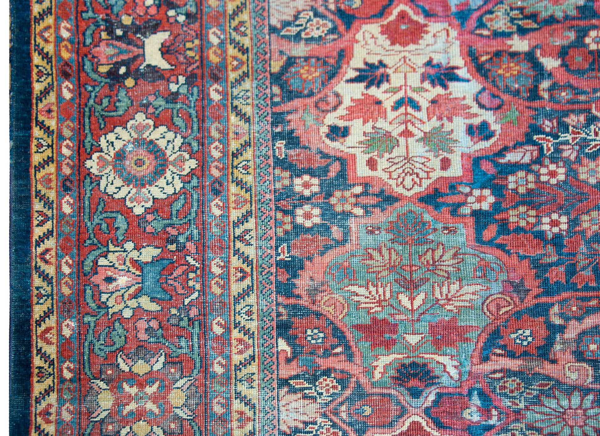 Early 20th Persian Mahal Rug For Sale