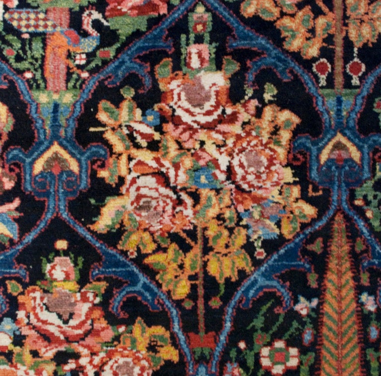 Early 20th Century Persian Bakhtiari Carpet,  For Sale