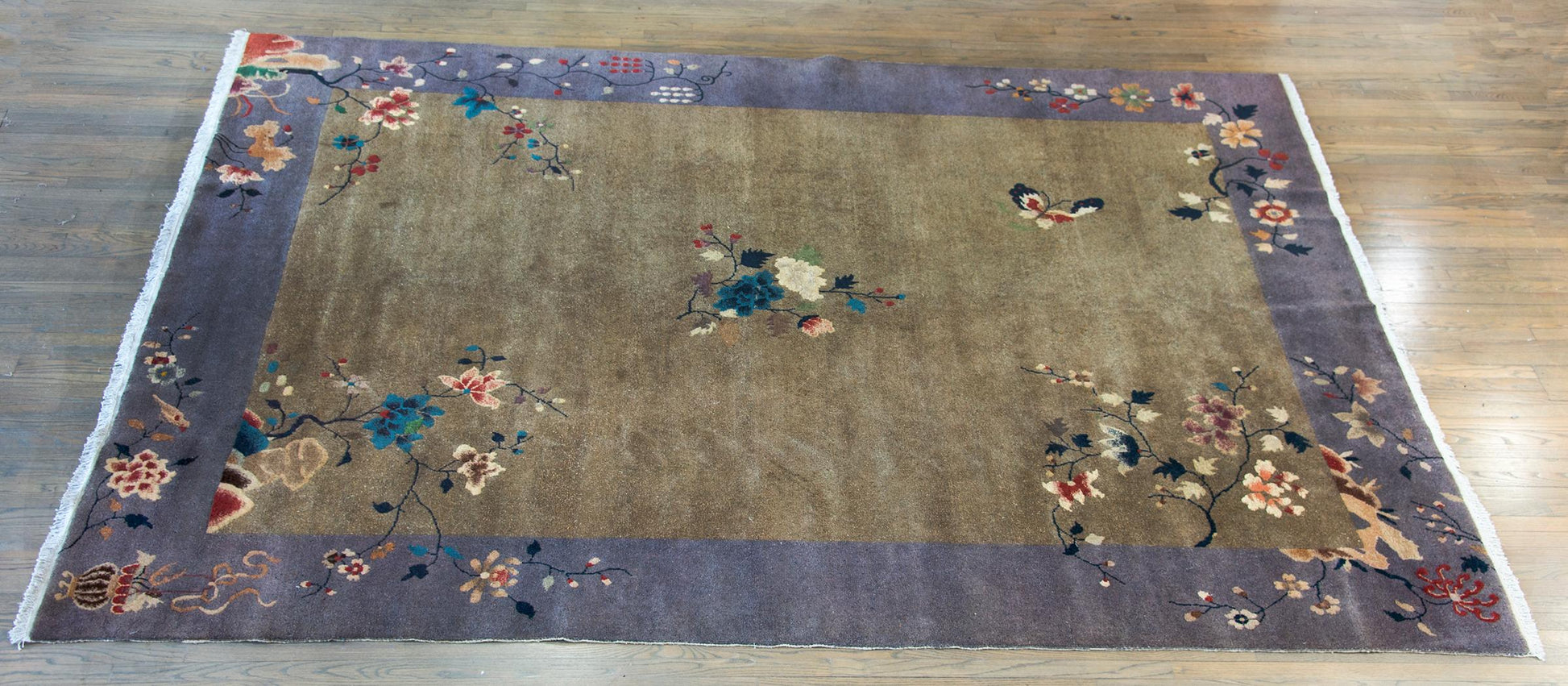 Early 20th Century Chinese Art Deco Rug For Sale