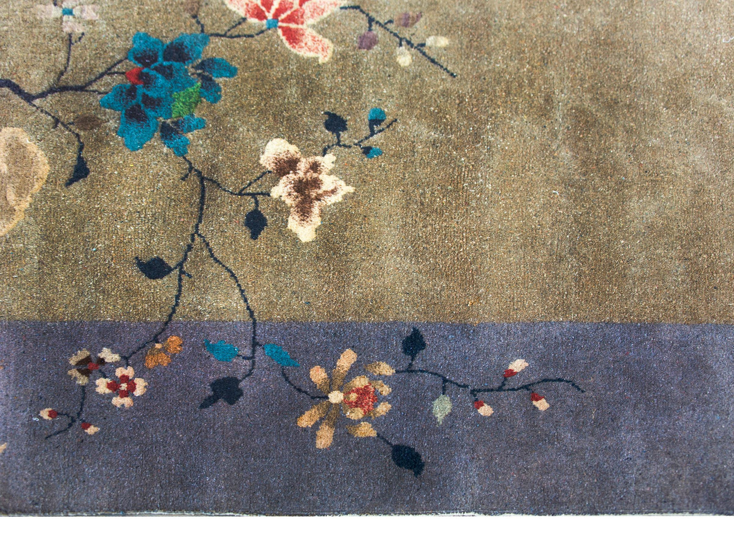Early 20th Century Chinese Art Deco Rug For Sale