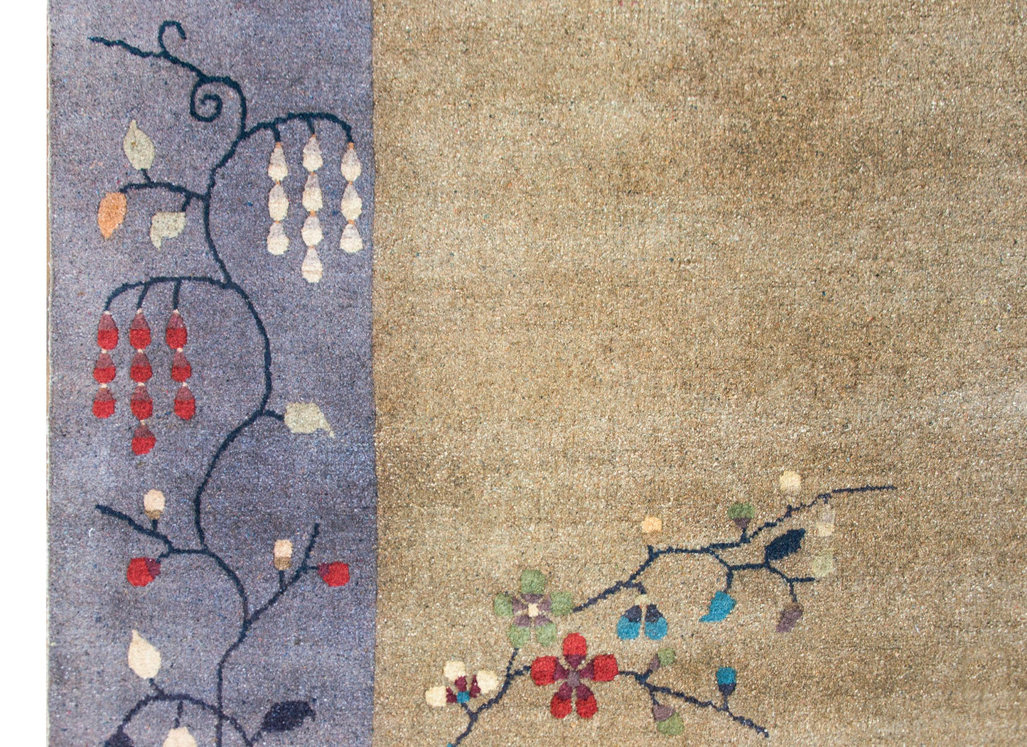 Early 20th Century Chinese Art Deco Rug For Sale