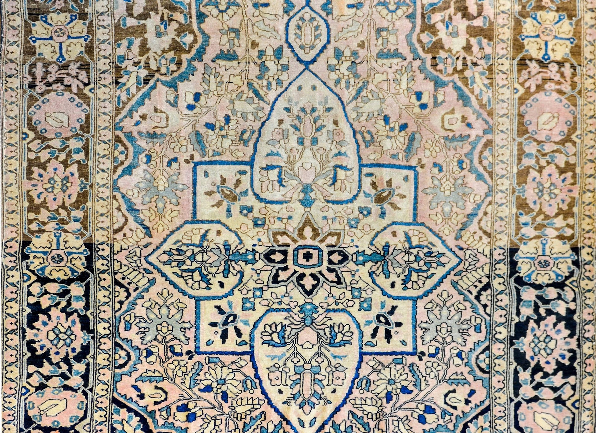 Amazing Early 20th Century Sarouk Farahan Rug For Sale