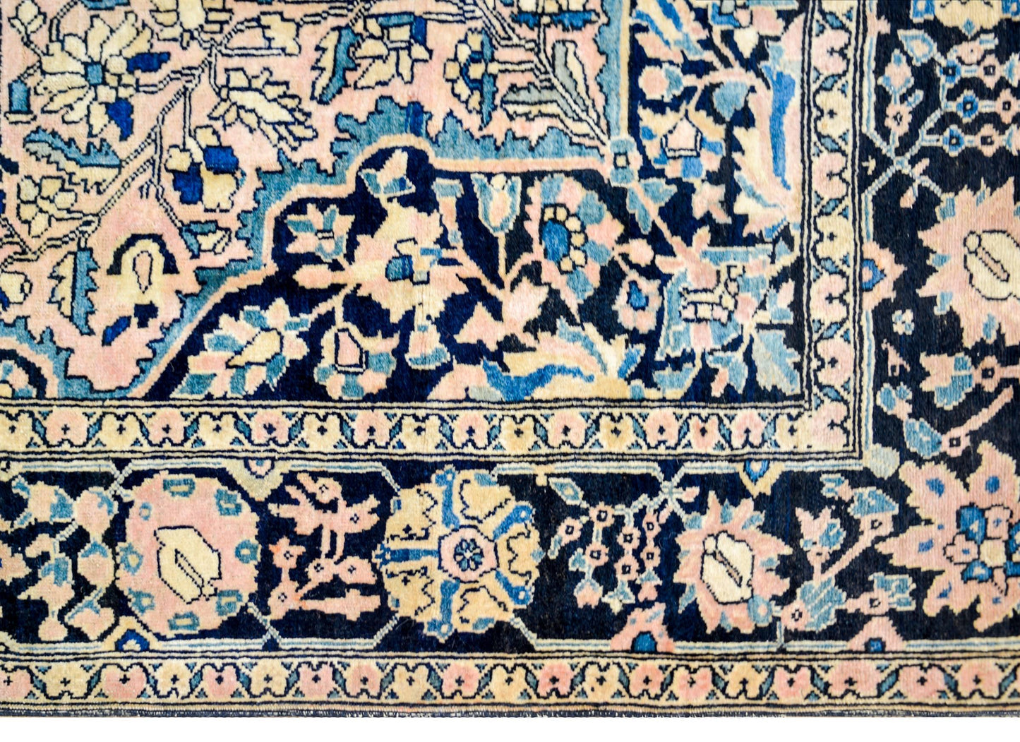 Amazing Early 20th Century Sarouk Farahan Rug For Sale