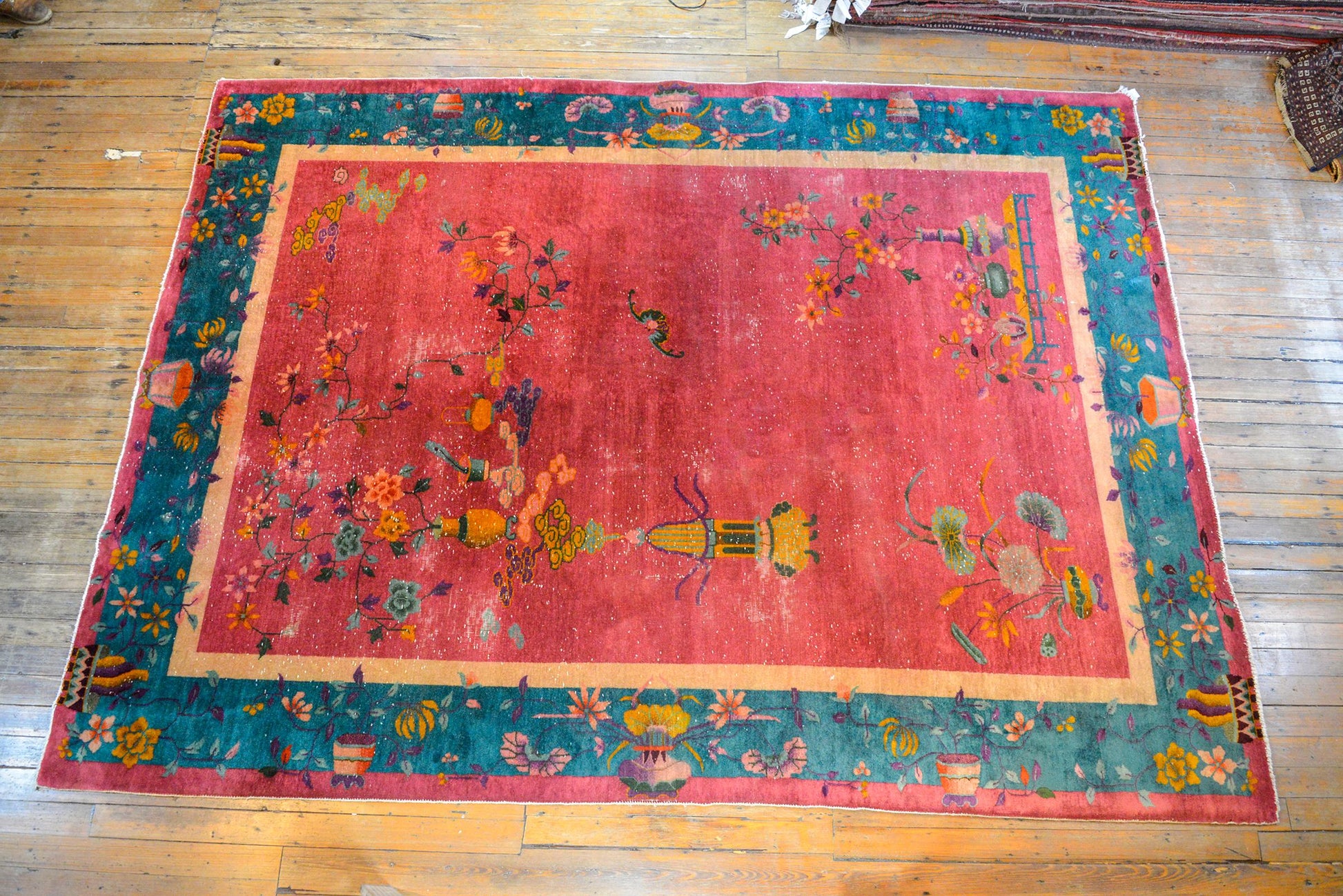 Early 20th Century Chinese Art Deco Rug For Sale