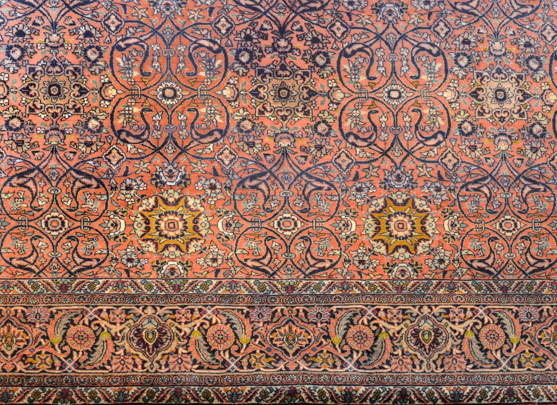 Beautiful Vintage Bidjar Rug For Sale