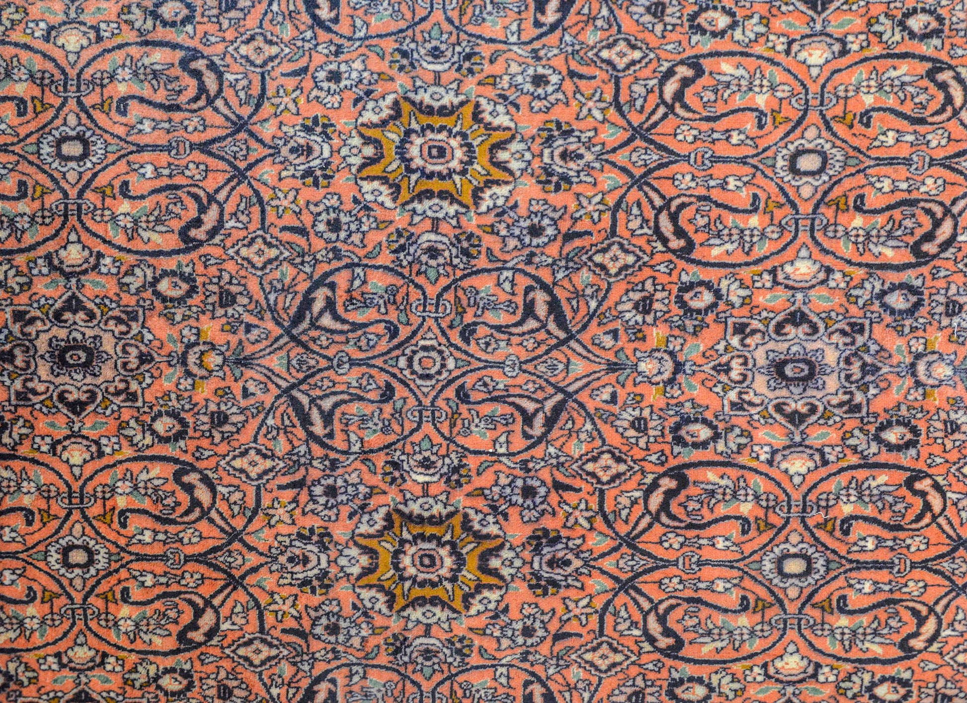 Beautiful Vintage Bidjar Rug For Sale