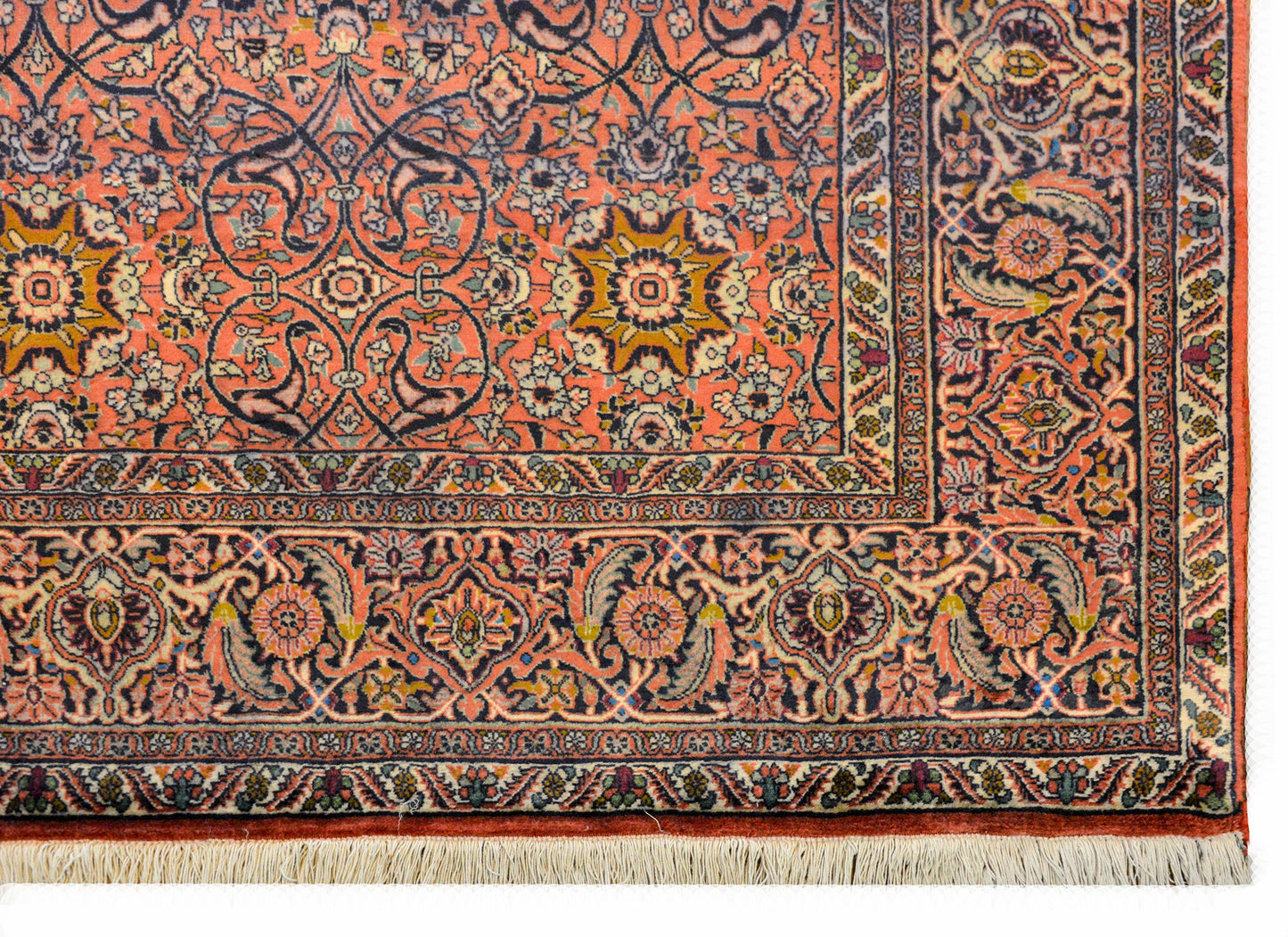 Beautiful Vintage Bidjar Rug For Sale