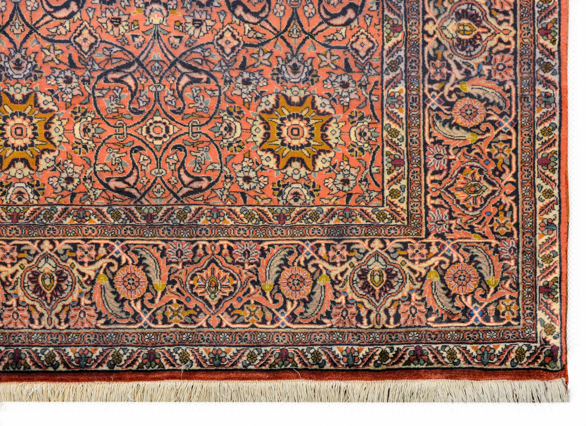 Beautiful Vintage Bidjar Rug For Sale