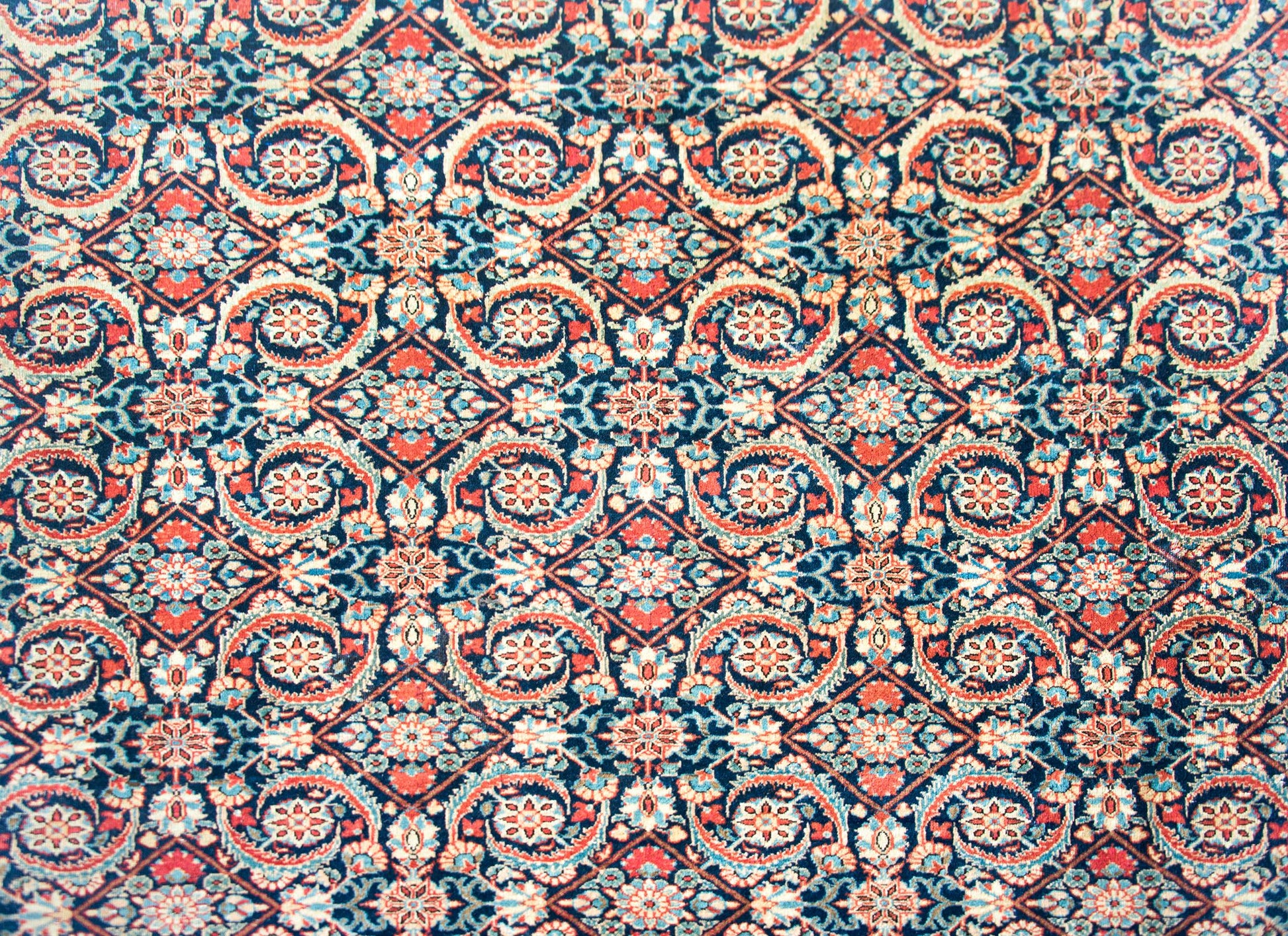 Early 20th Century Persian Kashan Rug For Sale